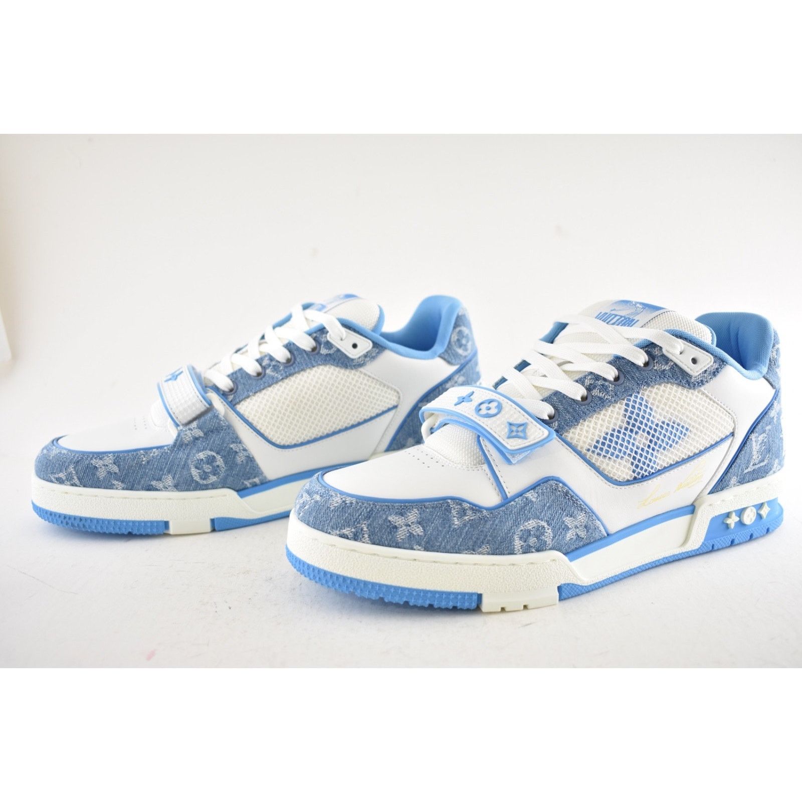 Louis Vuitton Louis Vuitton Denim Blue Monogram White LV Low Top Size US 10 / EU 43 - 15 Thumbnail