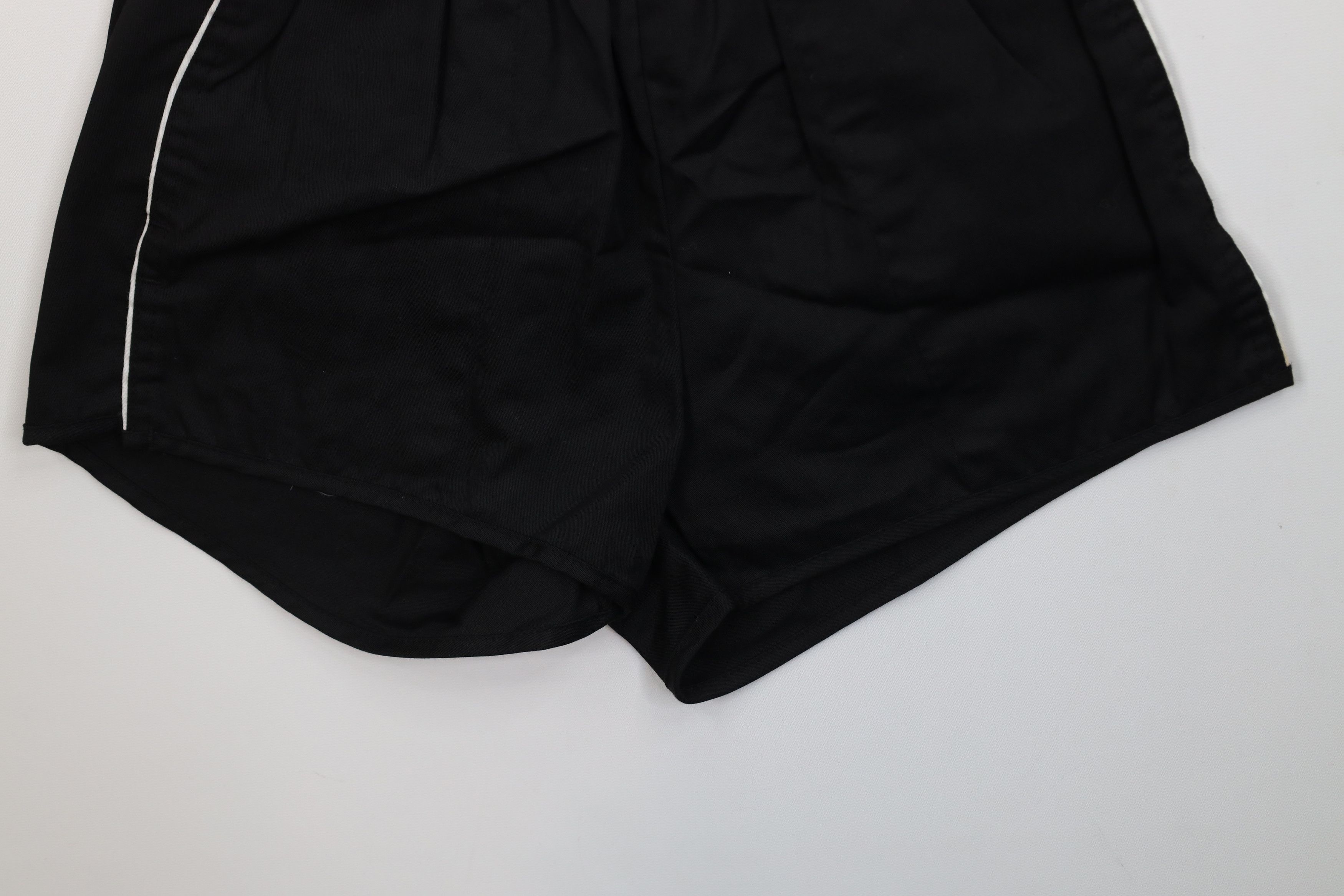 Vintage Vintage 70s Streetwear Jogging Short Shorts Black USA Size US 32 / EU 48 - 4 Thumbnail