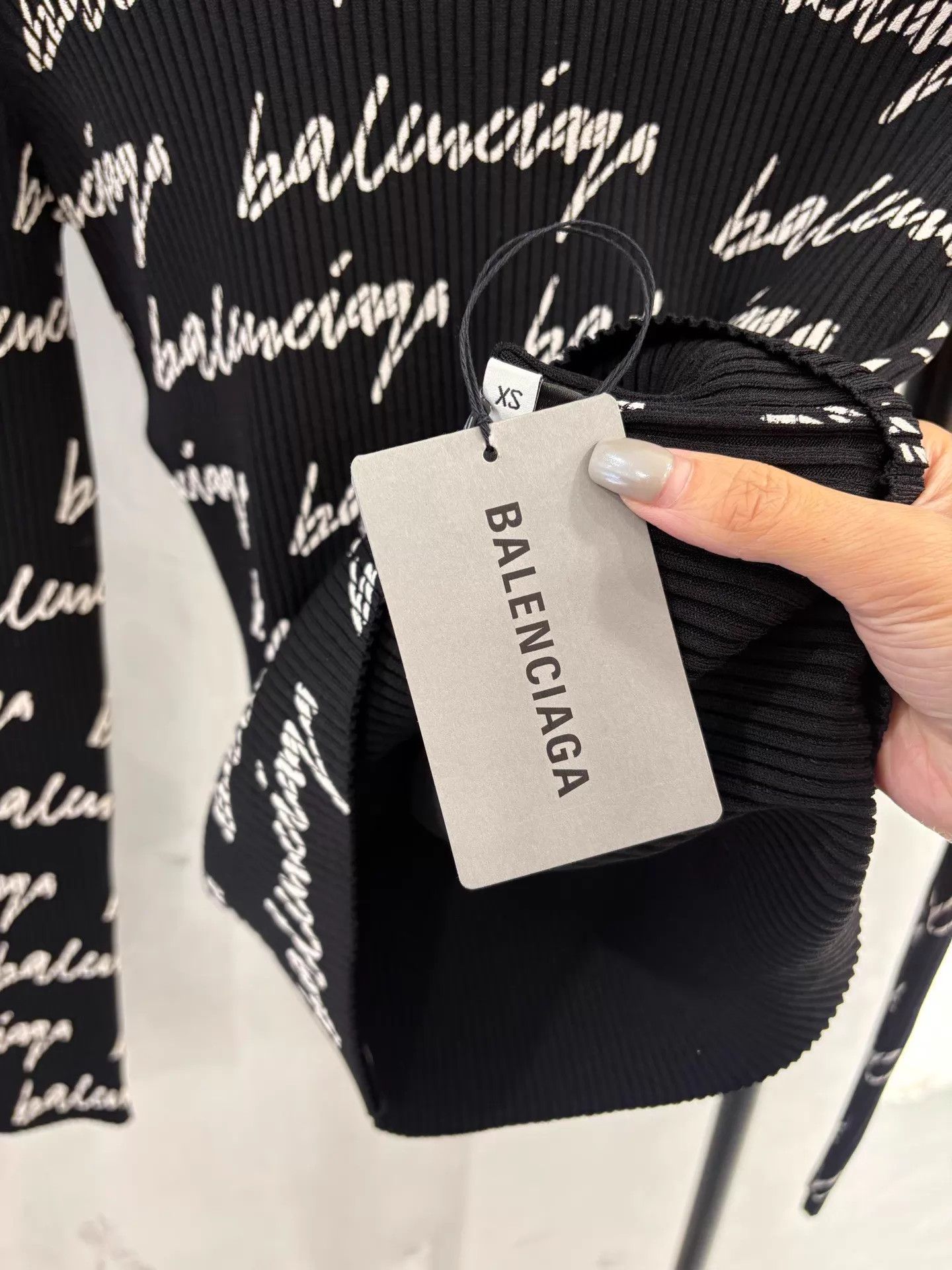 Balenciaga Balenciaga AllOver Logo Slim Top XS/S New With Tags Size XS / US 0-2 / IT 36-38 - 2 Thumbnail