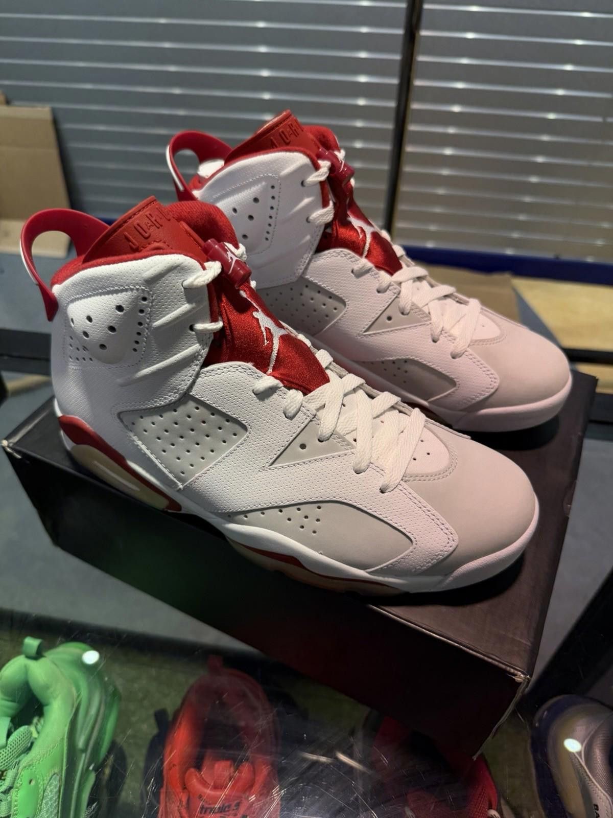 Nike Nike Air Jordan 6 Retro Alternate Hare Shoes Mens Size 10 Size US 10 / EU 43 - 4 Thumbnail
