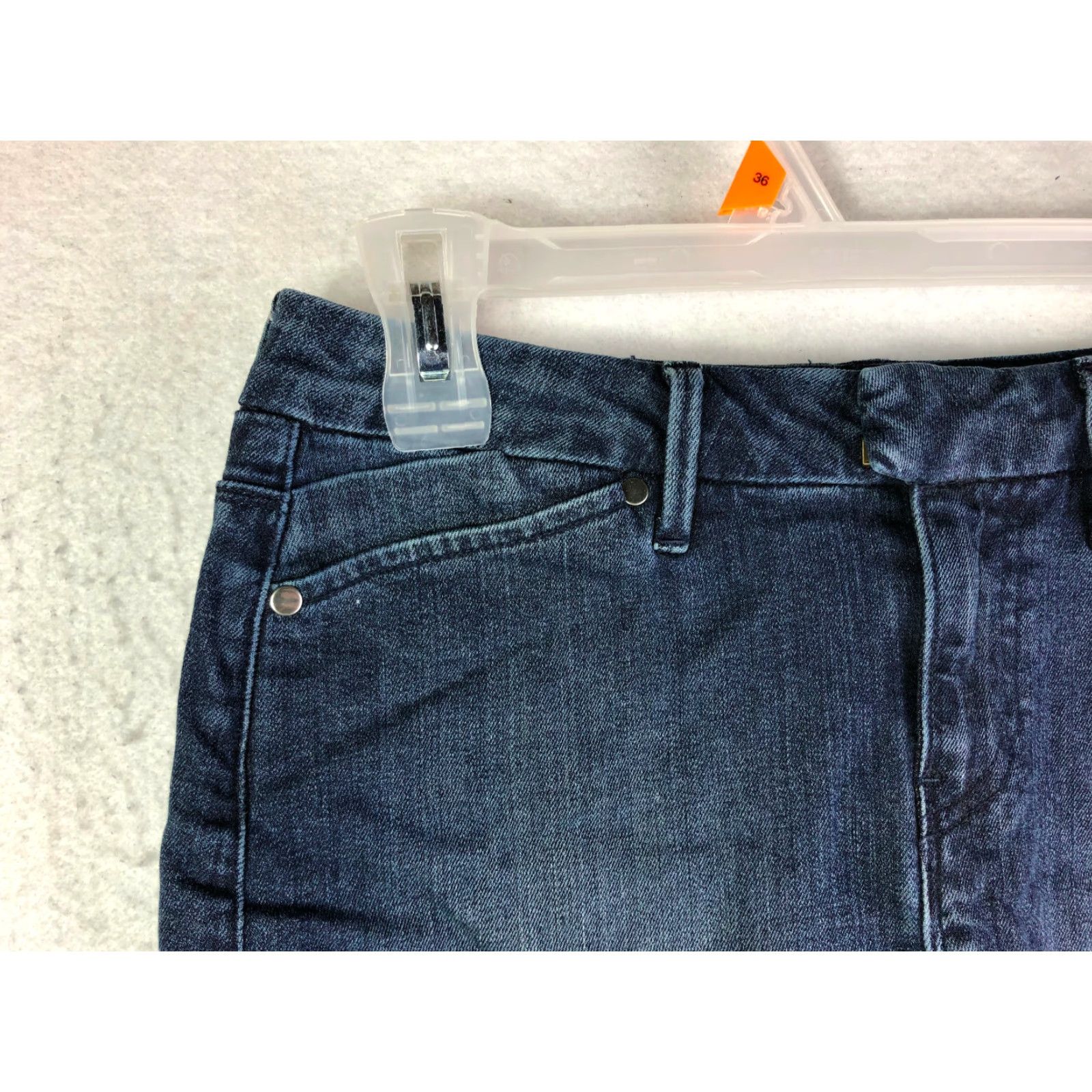 Levi's Levi's Mini Skirt Blue Denim Cotton Size 27 Women Regular Waist 29" Measured Vintage No Slit Zip Front Size 27" / US 4 / IT 40 - 2 Thumbnail