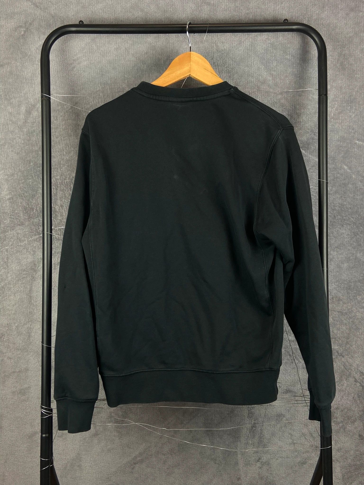 Nike Nike Mini Swoosh Crewneck – Black XS Essential Fit Size US XS / EU 42 / 0 - 4 Thumbnail