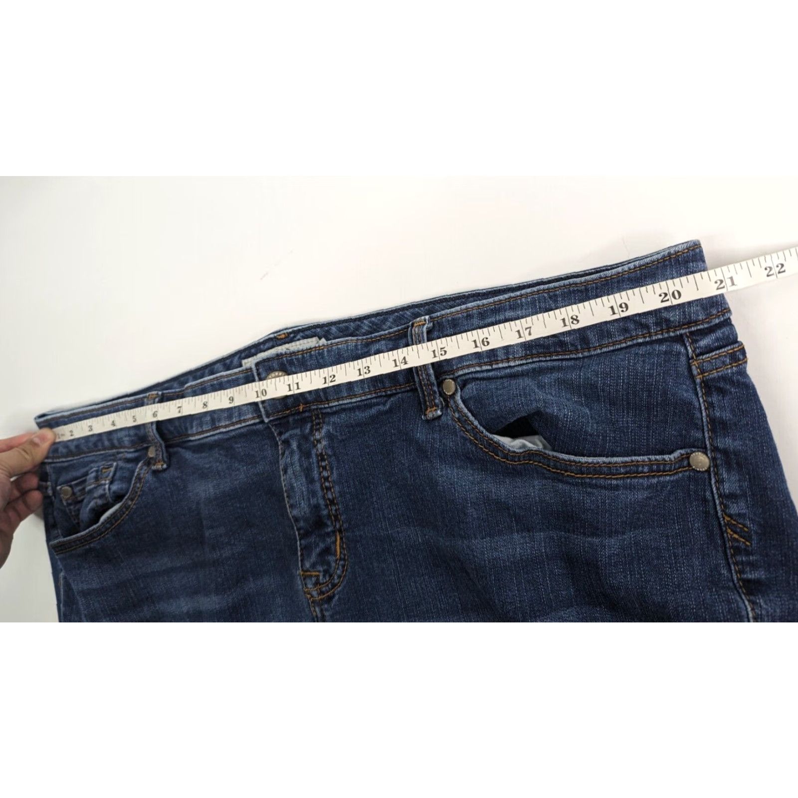 Torrid Torrid Vintage Boyfriend Straight Jeans Women Size 22 5-Pocket Stretch Denim Blue Mid-Rise Aged Distressed 13622981 Mens? Size 40" / US 18 - 6 Thumbnail