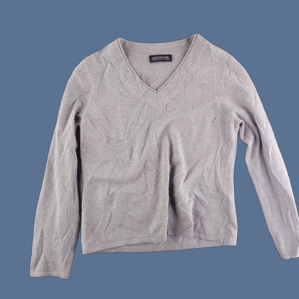 Jones New York Jones New York Sweater Womens Medium V-Neck Gray Knit Size M / US 6-8 / IT 42-44 - 1 Thumbnail
