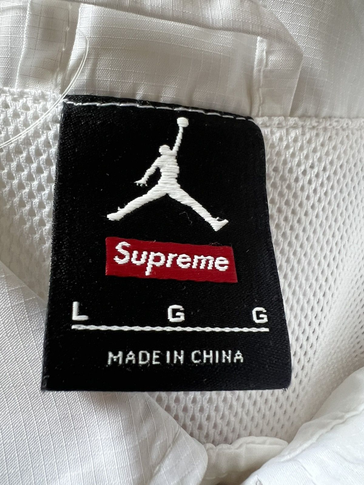 Jordan Brand × Supreme Supreme x Jordan Coaches Jacket White FW15 Size US L / EU 52-54 / 3 - 4 Thumbnail