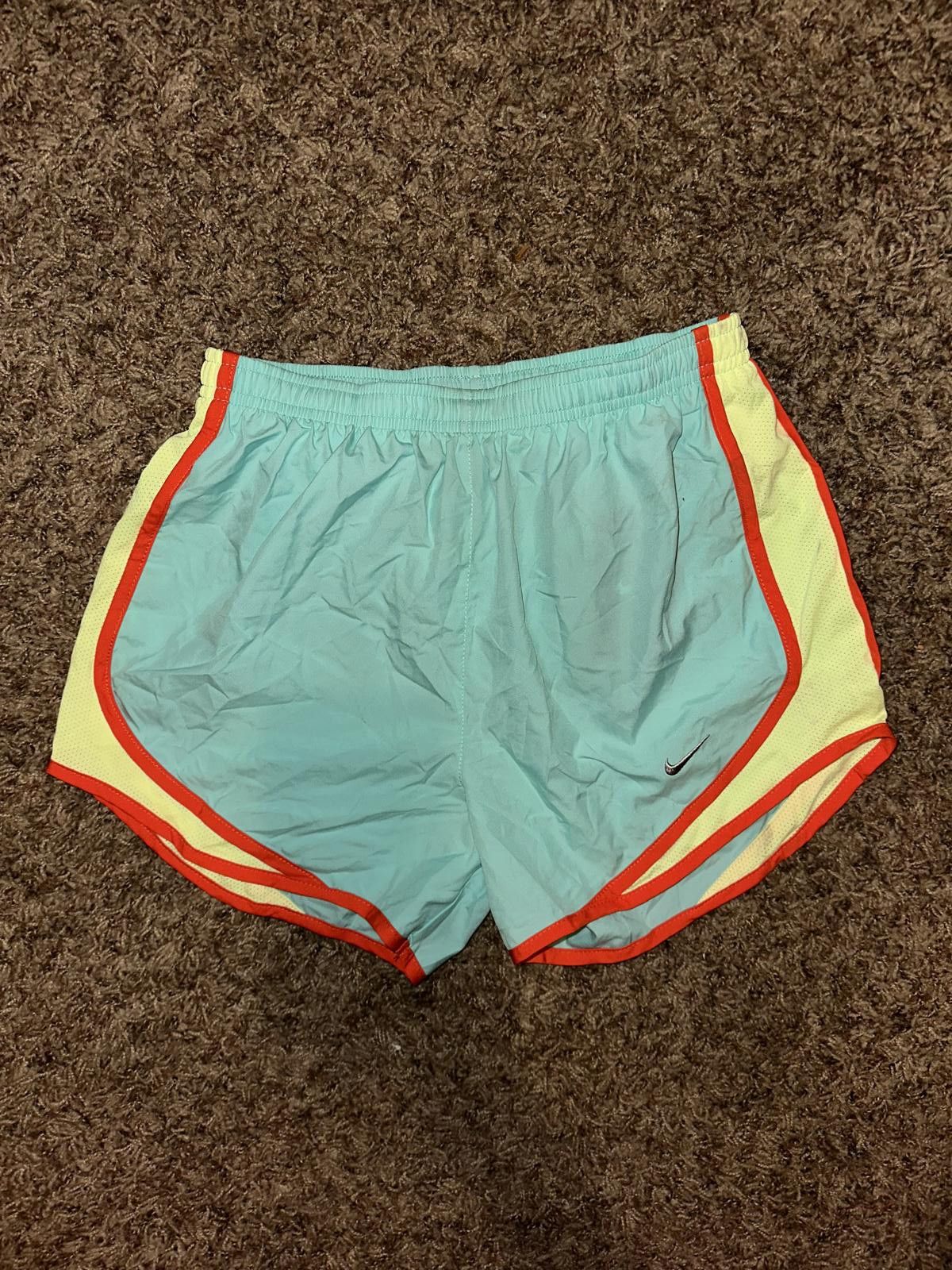 Nike Nike Women’s Dry 3 Tempo Core Running Shorts Size 26" / US 2 / IT 38 - 1 Thumbnail