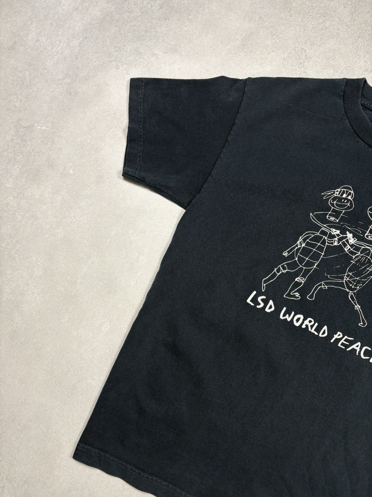 GX1000 GX1000 LSD World Peace Graphic T-Shirt Black Skateboard Y2K Size US M / EU 48-50 / 2 - 3 Thumbnail