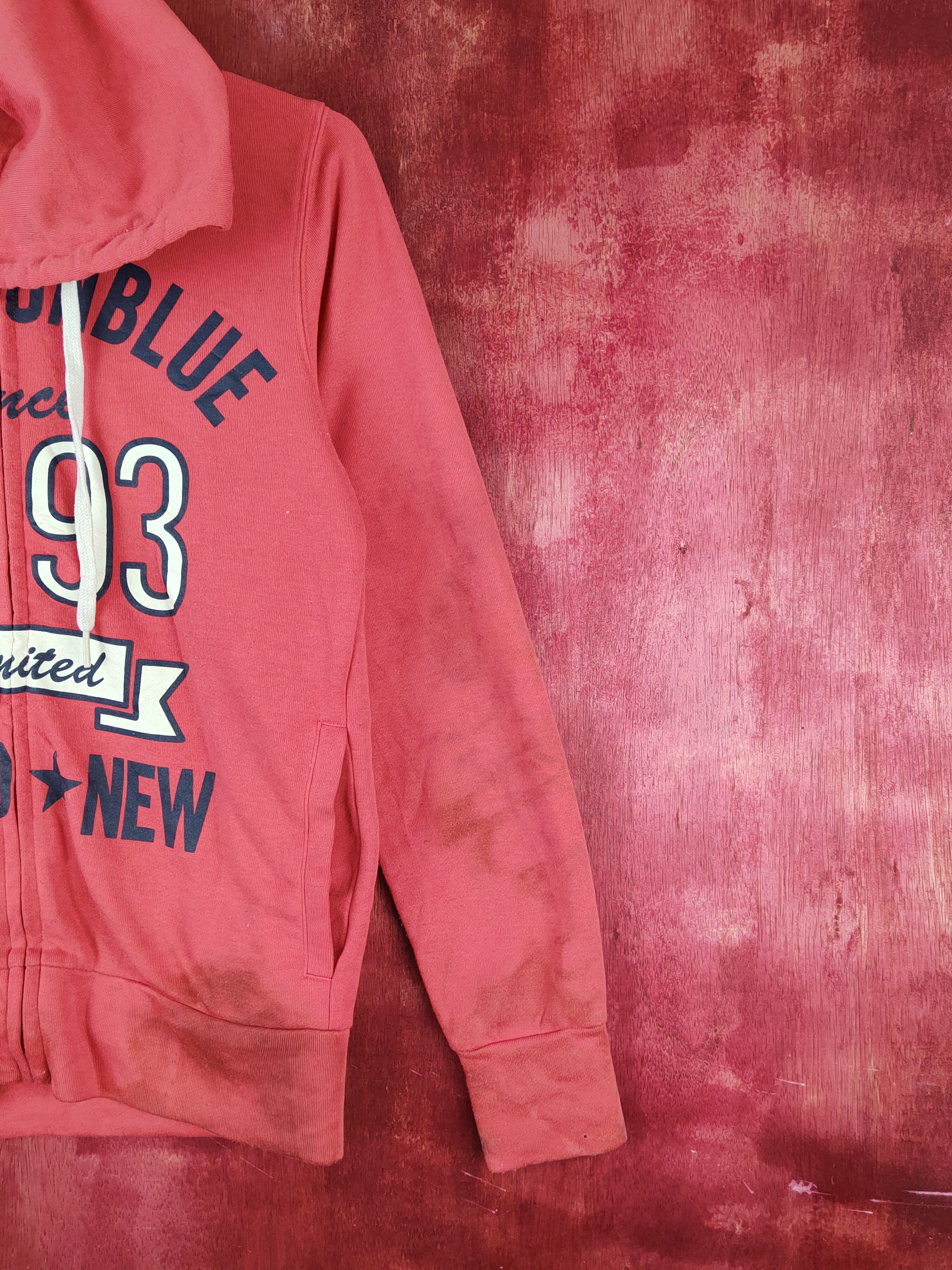 Japanese Brand × Vintage Blue Moon Blue Red Orange Hoodie Sweaters #S1865 Size US S / EU 44-46 / 1 - 8 Thumbnail