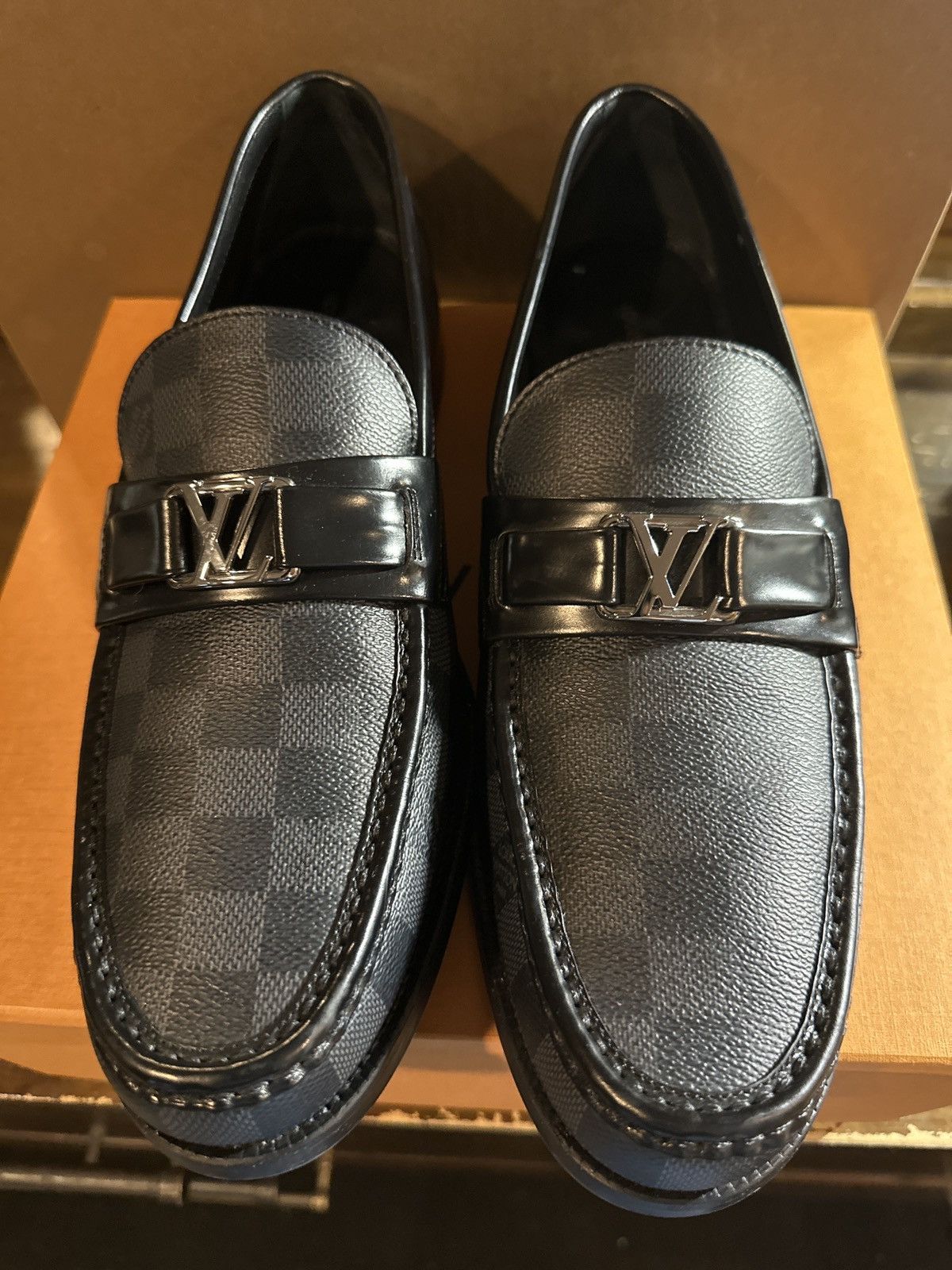 Louis Vuitton Louis Vuitton Size US 9 / EU 42 - 1 Thumbnail