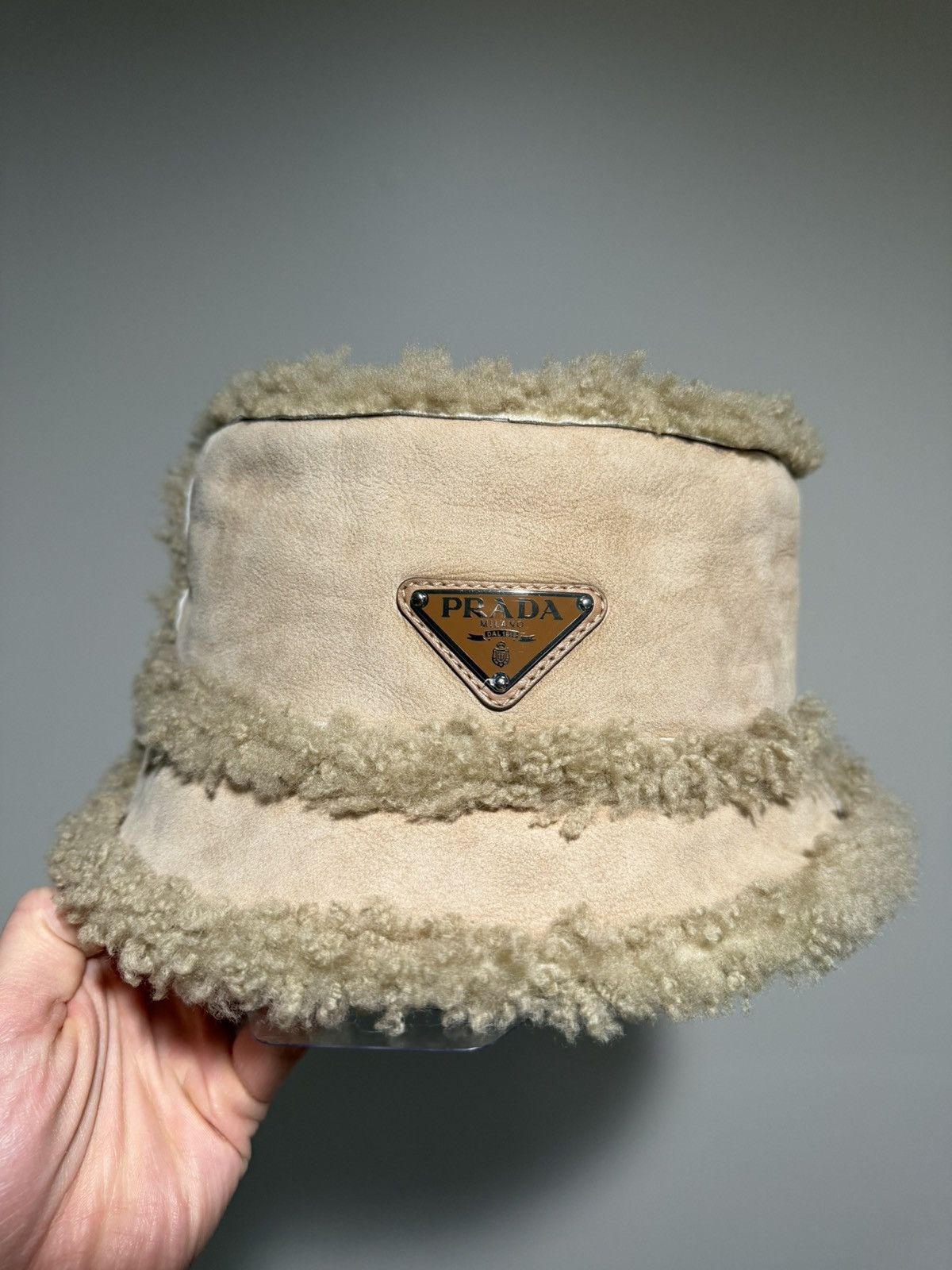 Prada Prada Beige Leather Sheep Fur Bucket Shearling Hat Size ONE SIZE - 6 Thumbnail