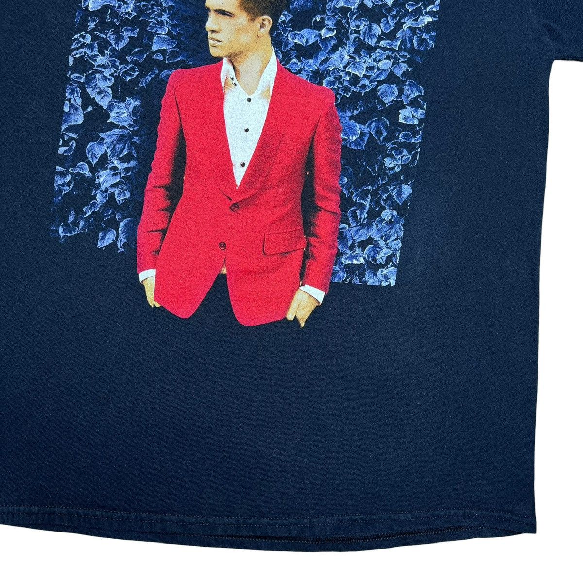 Band Tees Vintage 2000s Panic At The Disco Band Adult T-Shirt Sz L Size US L / EU 52-54 / 3 - 8 Thumbnail
