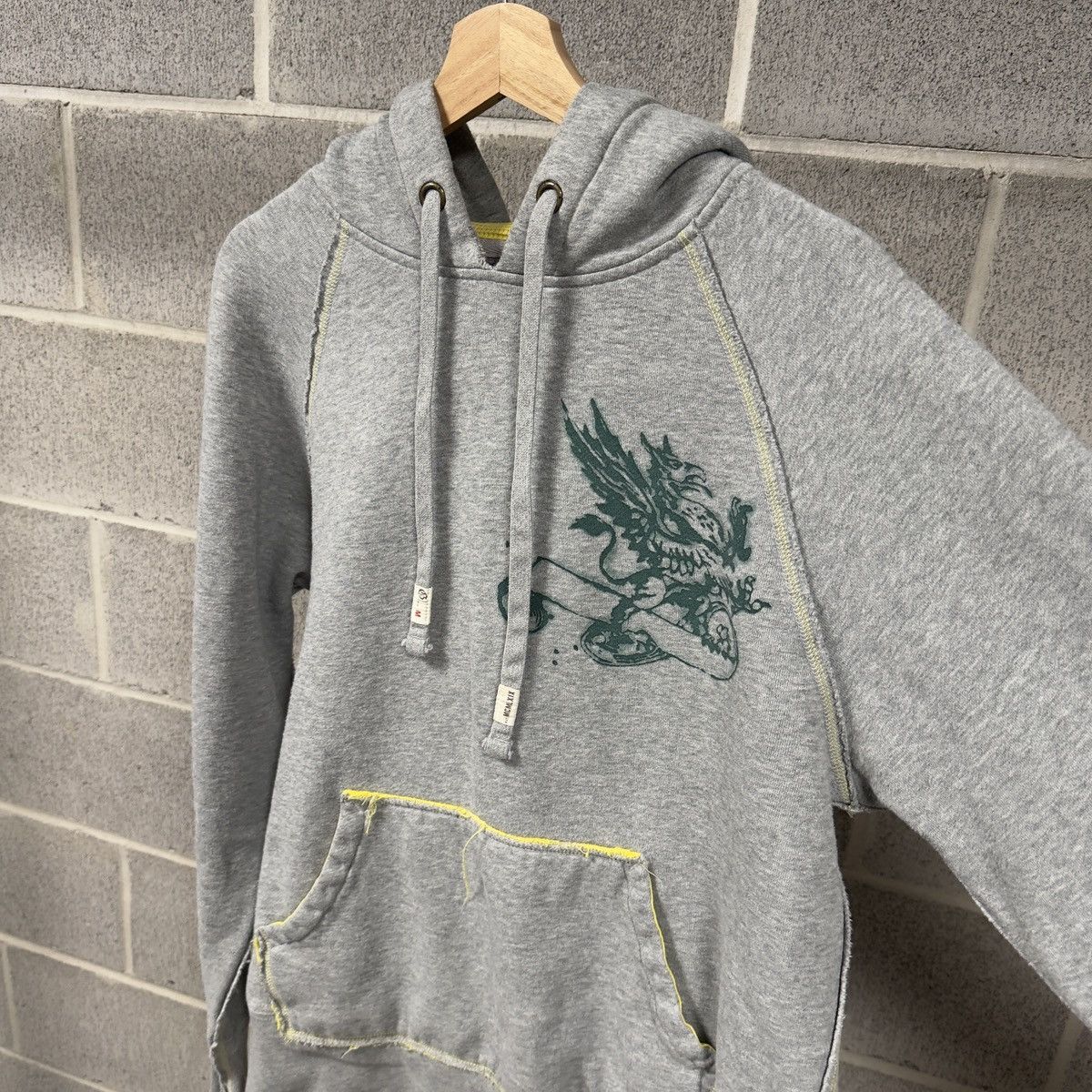 Vintage Vintage Gap Y2K Spraypaint Hoodie Jnco Skater Affliction Size US M / EU 48-50 / 2 - 5 Thumbnail