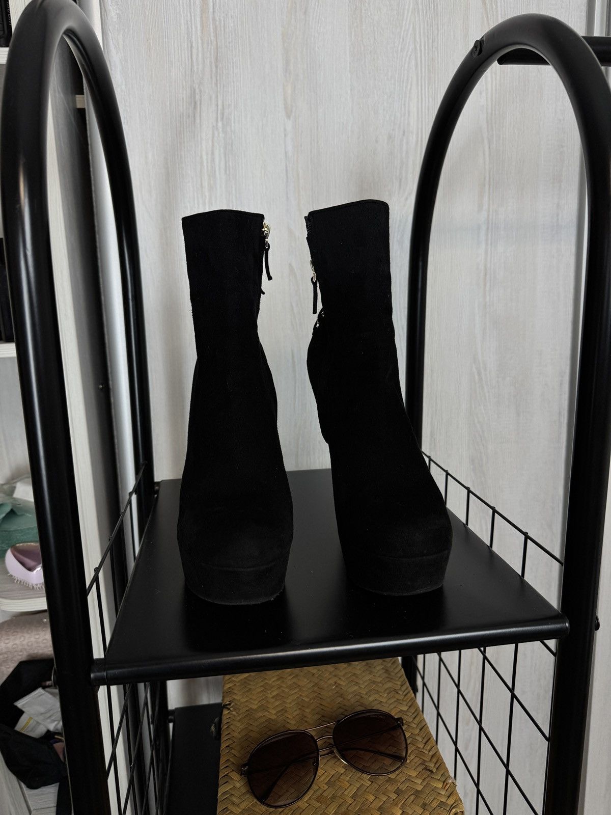 Yves Saint Laurent Yves Saint Laurent Suede Lace Up Ankle length Wedge Boots Size US 9 / IT 39 - 4 Thumbnail