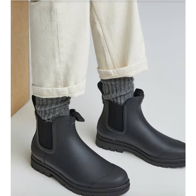 everlane chelsea boot