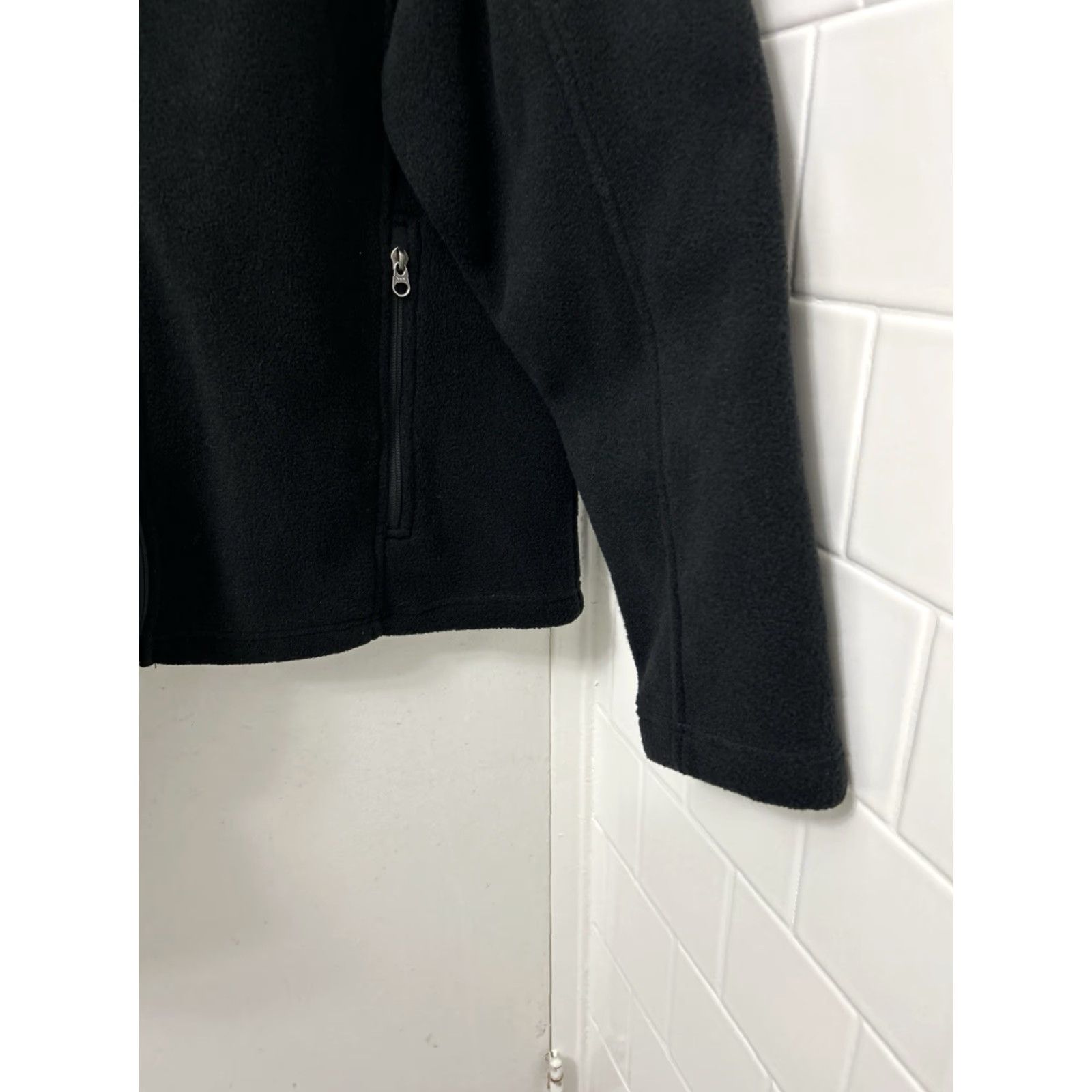 Eddie Bauer Eddie Bauer Jacket Womens L Black Full Zip Fleece Pockets Logo L/S Size L / US 10 / IT 46 - 7 Thumbnail