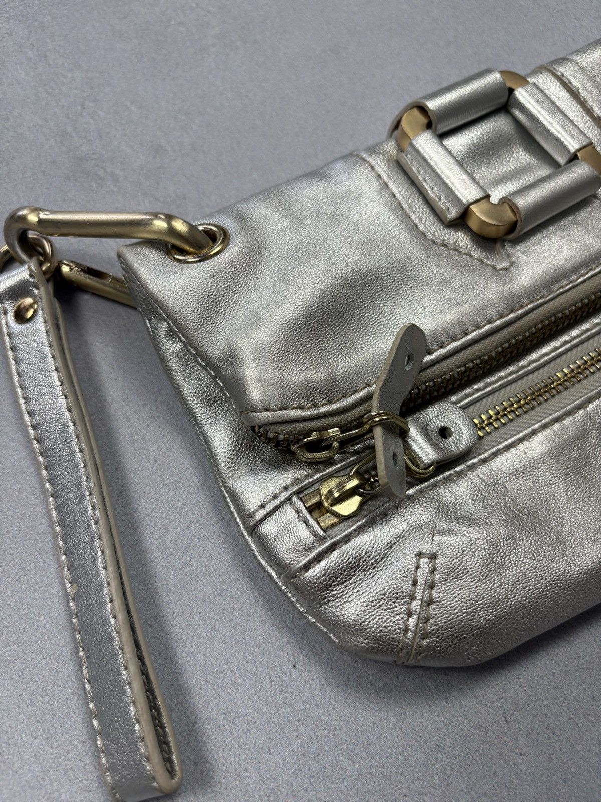 Jimmy Choo Jimmy Choo Metallic Silver Wristlet Clutch Bag Leather Size ONE SIZE - 6 Thumbnail