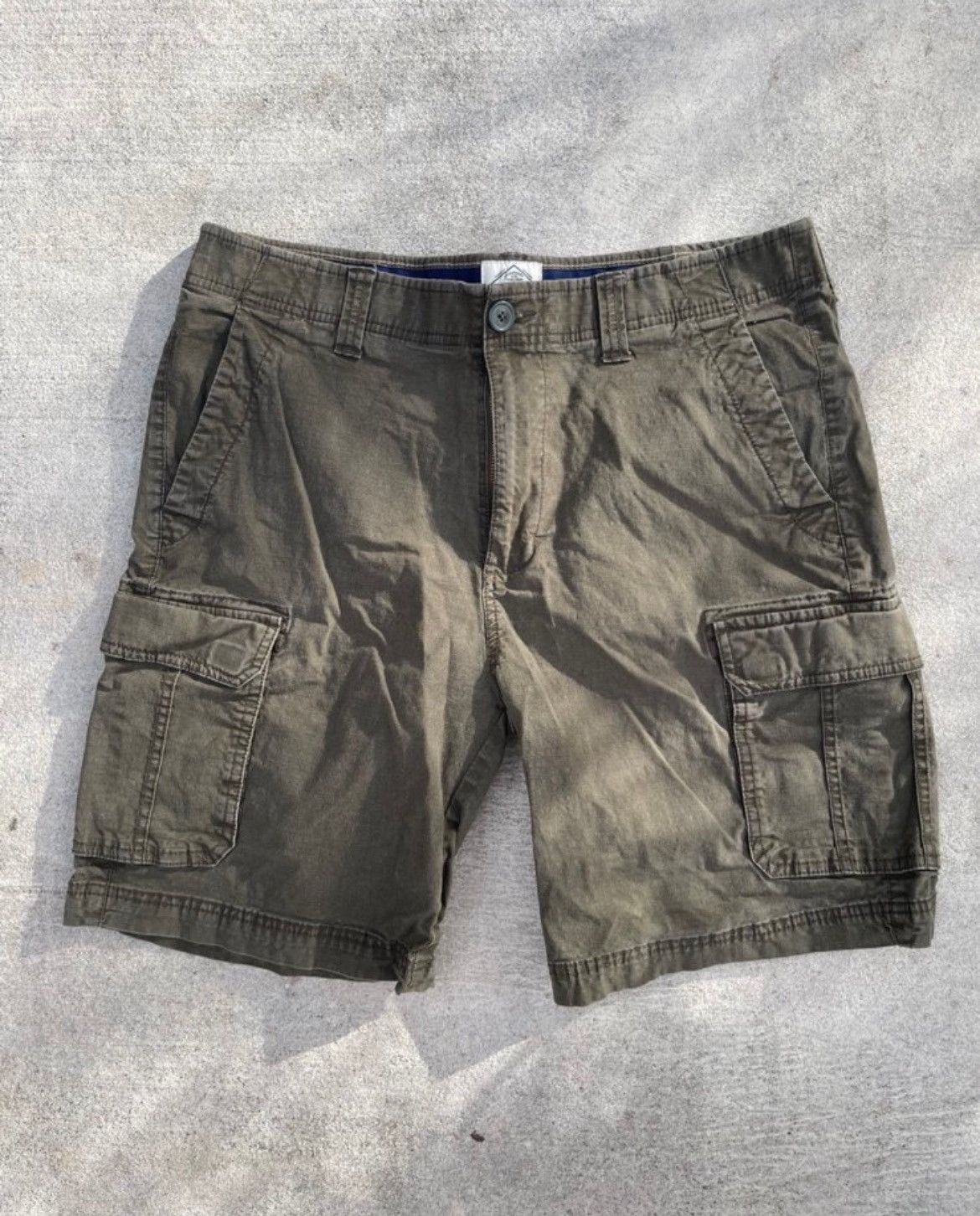 St. Johns Bay St. John’s Bay Men’s Cargo Shorts 34 – Olive Green – Cotton Size US 34 / EU 50 - 2 Thumbnail