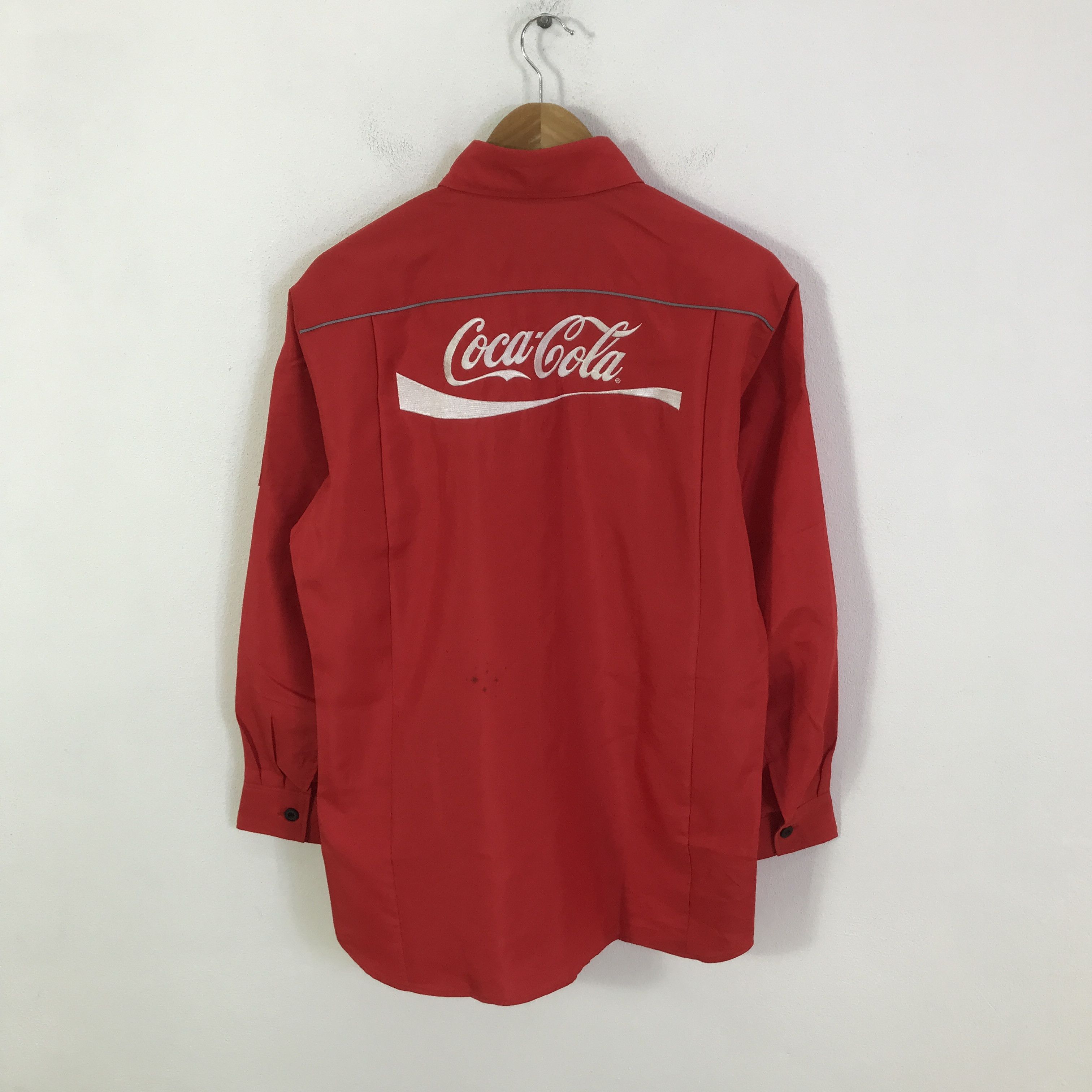 Coca Cola cola cola japan east japan button up shirt K117B3 Size US L / EU 52-54 / 3 - 1 Thumbnail