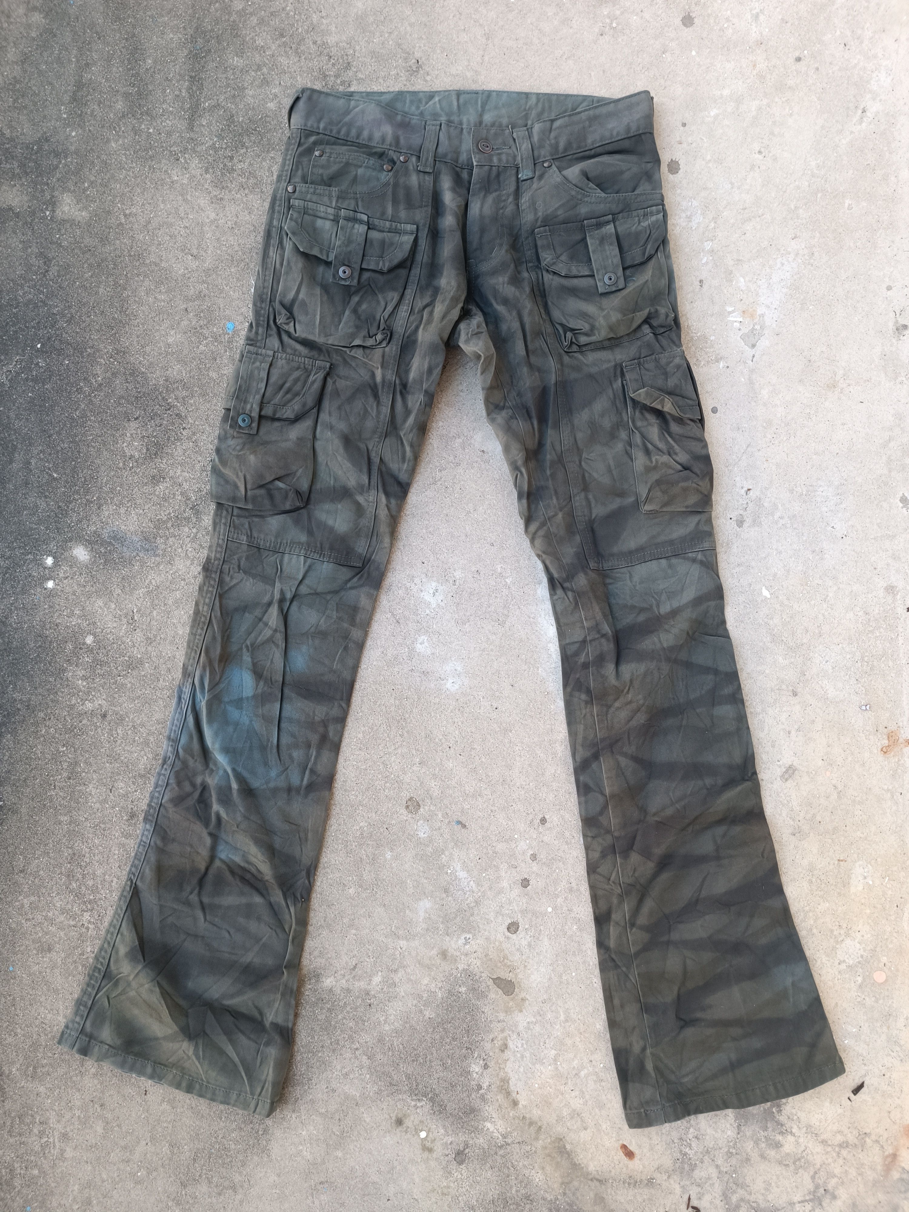 Tornado Mart Rare Design‼️Tornado Mart Flare Multi-Pocket Pants ...