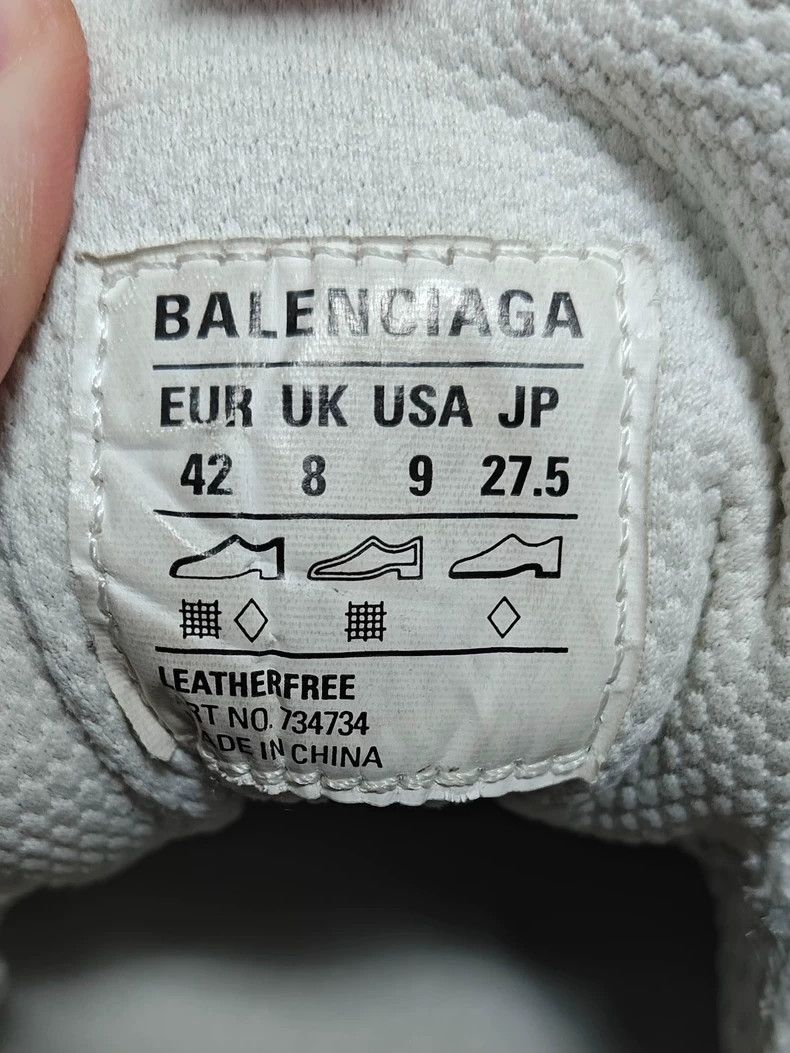 Balenciaga Balenciaga Low top done old red shoes 2502-Nextarrow Size US 9 / EU 42 - 8 Thumbnail