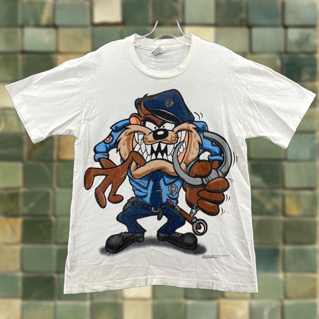 Anvil VINTAGE Looney Tunes T-Shirt Mens Medium Taz Policeman White 1994 90s Graphic Print Single Stitch USA Shirt Mens Size US M / EU 48-50 / 2 - 1 Thumbnail