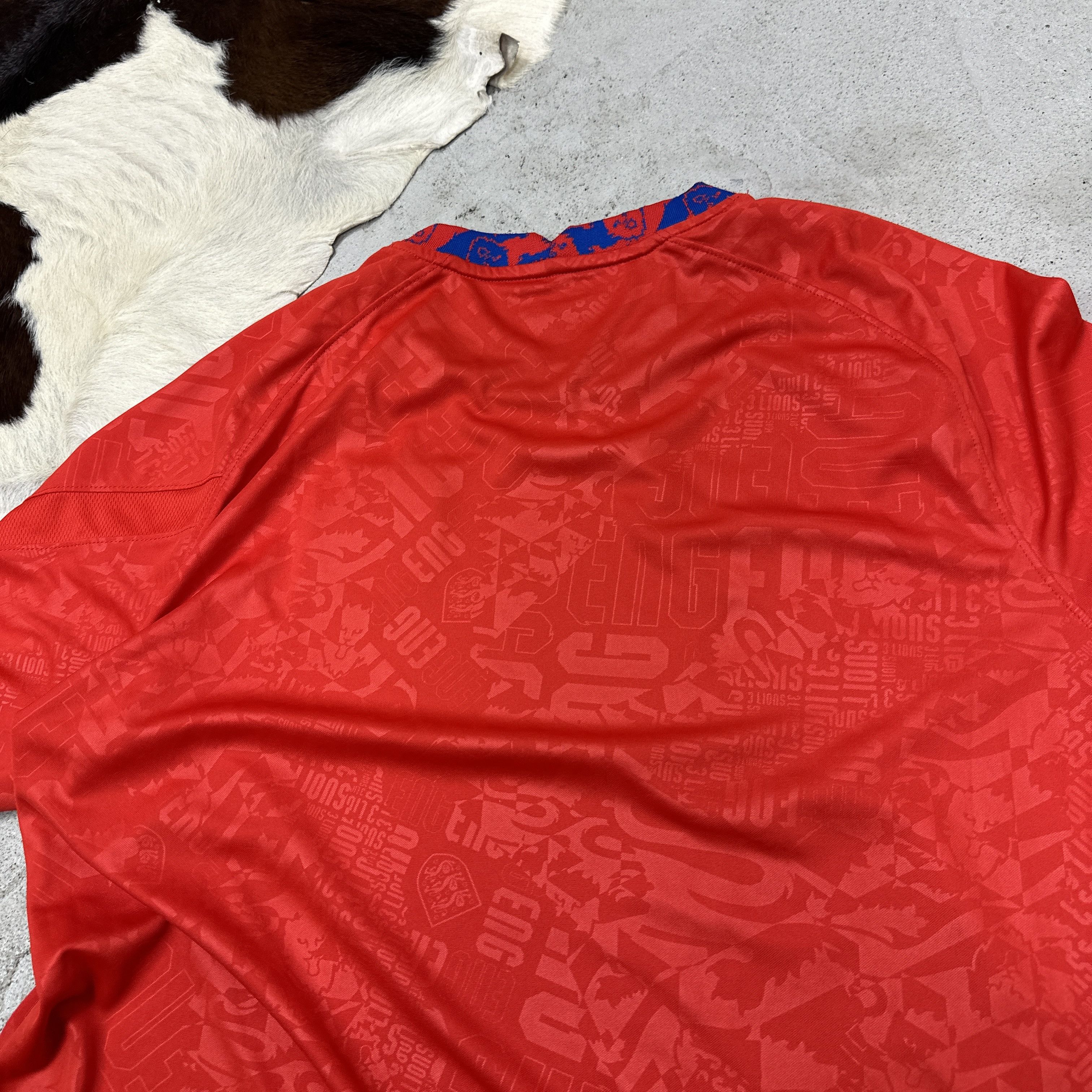 Nike Vintage Sporty Streetwear Nike England Jersey Y2K Size US XL / EU 56 / 4 - 4 Thumbnail