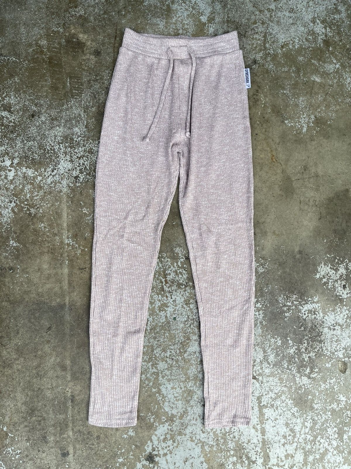 Gymshark Gymshark Relaxed Cropped Pants Size 26" / US 2 / IT 38 - 1 Thumbnail