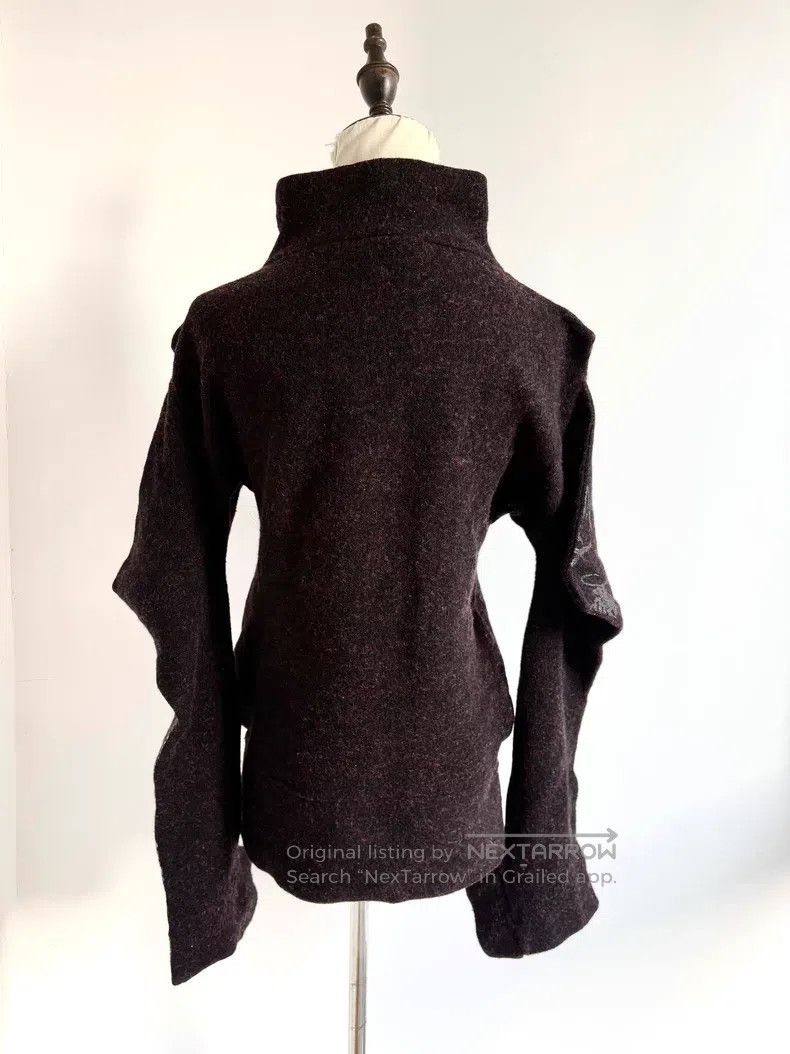 Vivienne Westwood Vivienne Westwood Pointed Asymmetric Sleeve Witch Letter P Size L / US 10 / IT 46 - 4 Thumbnail