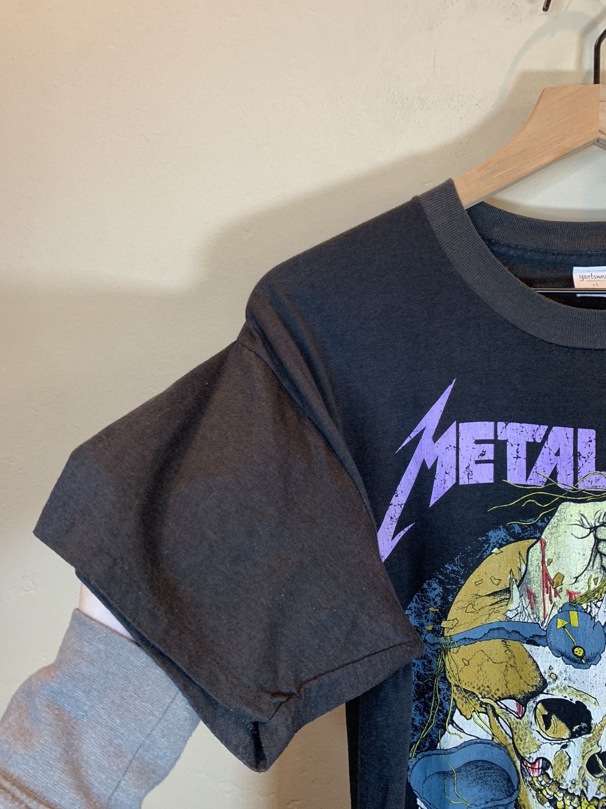 Band Tees × Metallica × Vintage RARE* Vintage 1980’s Metallica Pushead Damaged Justice Shirt Size US L / EU 52-54 / 3 - 7 Thumbnail