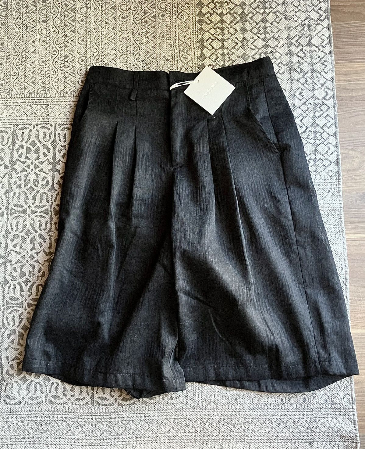Nostra Santissima NostraSantissima: Black Linen Pleated Shorts Size US 33 - 1 Thumbnail