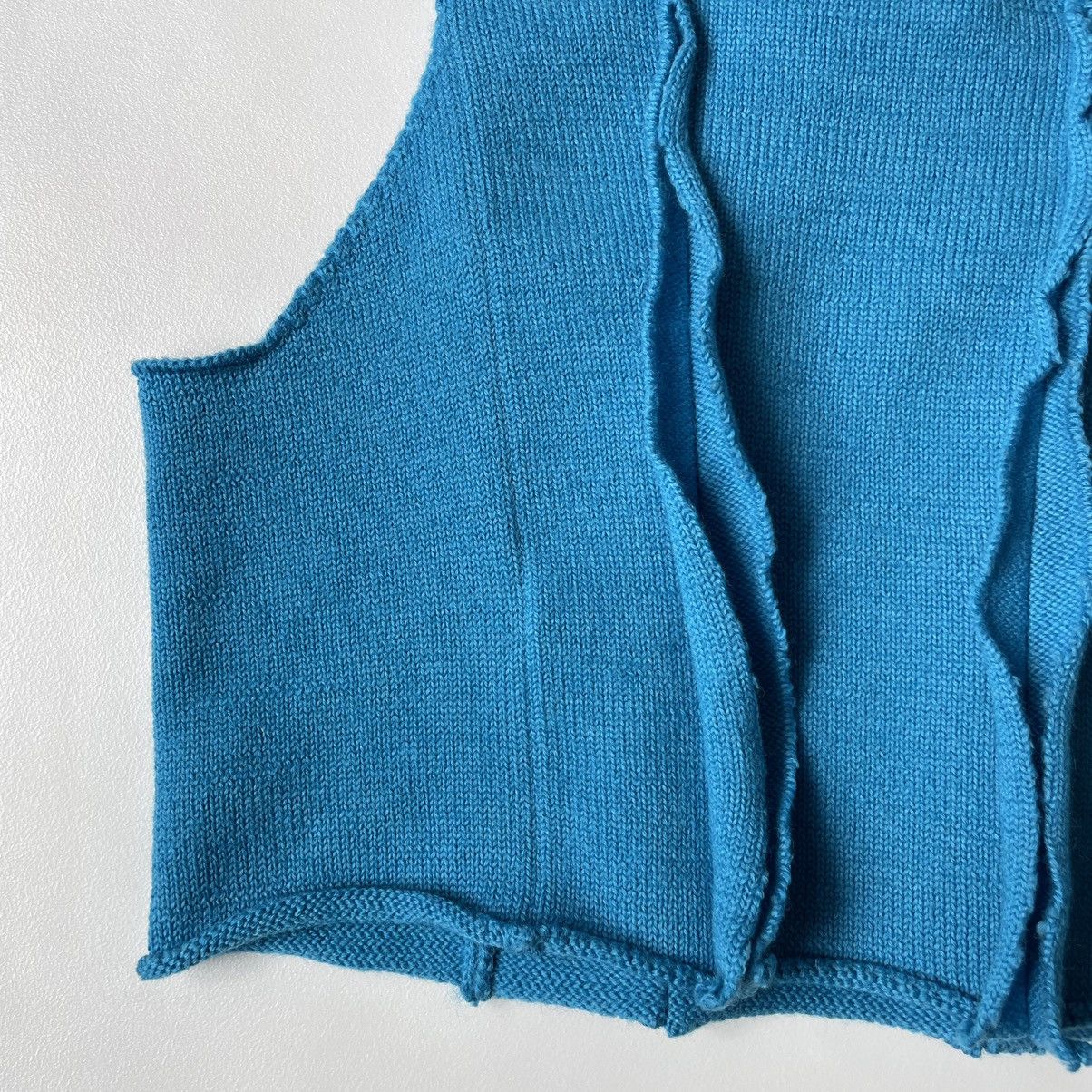 Maison Margiela A/W 18 Sample Cut Out Sweater Vest Size S / US 4 / IT 40 - 16 Thumbnail