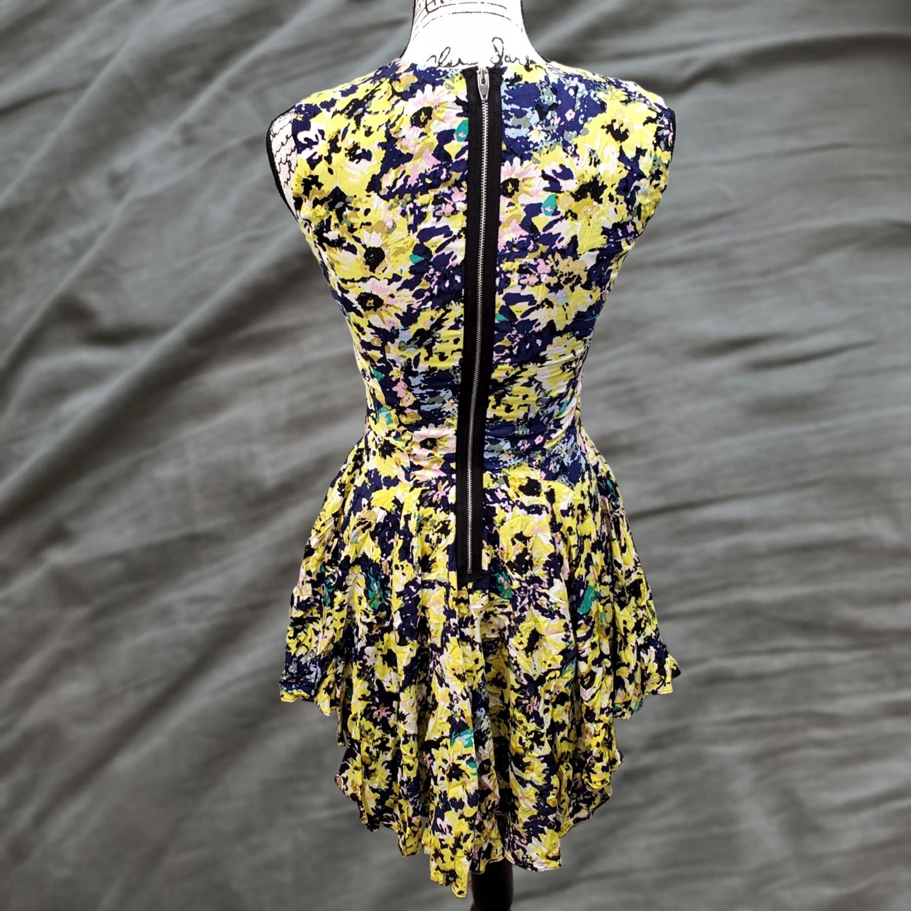 H&M H&M Mini Dress Womens Size 4 Multicolor Lined Sleeveless Peplum Hem Back Zipper Size S / US 4 / IT 40 - 1 Thumbnail