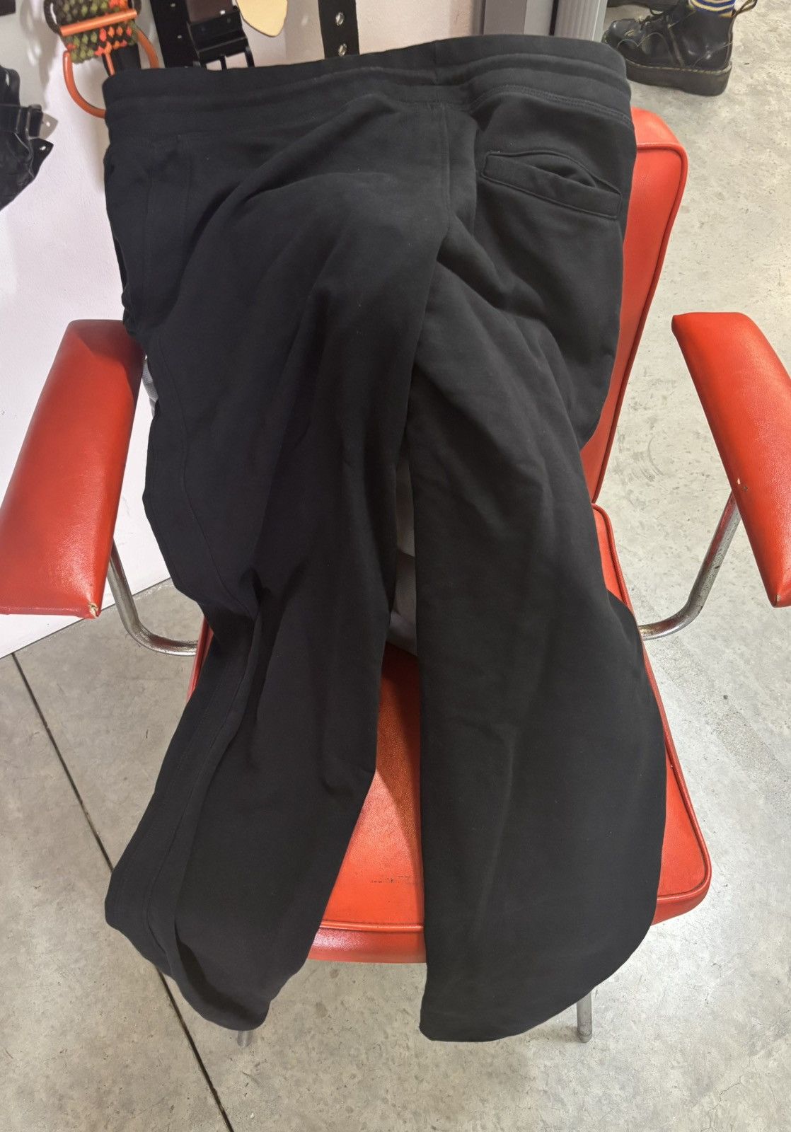 Other Take Risks Black Monochrome Scale Bottoms Size US 32 / EU 48 - 4 Thumbnail