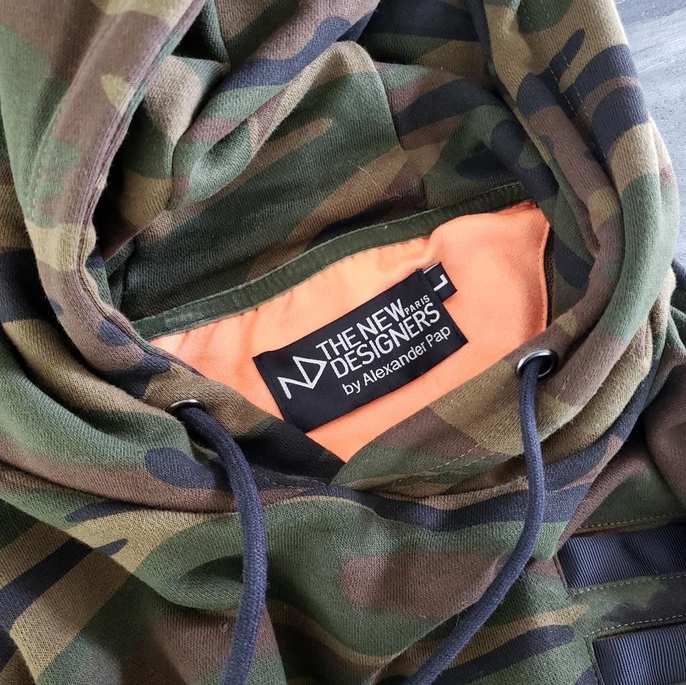 Designer New Designers | Peace Camo Khaki | Pullover Hoodie Size US L / EU 52-54 / 3 - 5 Thumbnail