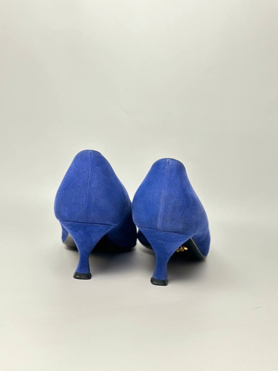 Prada Prada Kitten Heels Cute Eye Catching Royal Blue Suede Size US 9 / IT 39 - 6 Thumbnail
