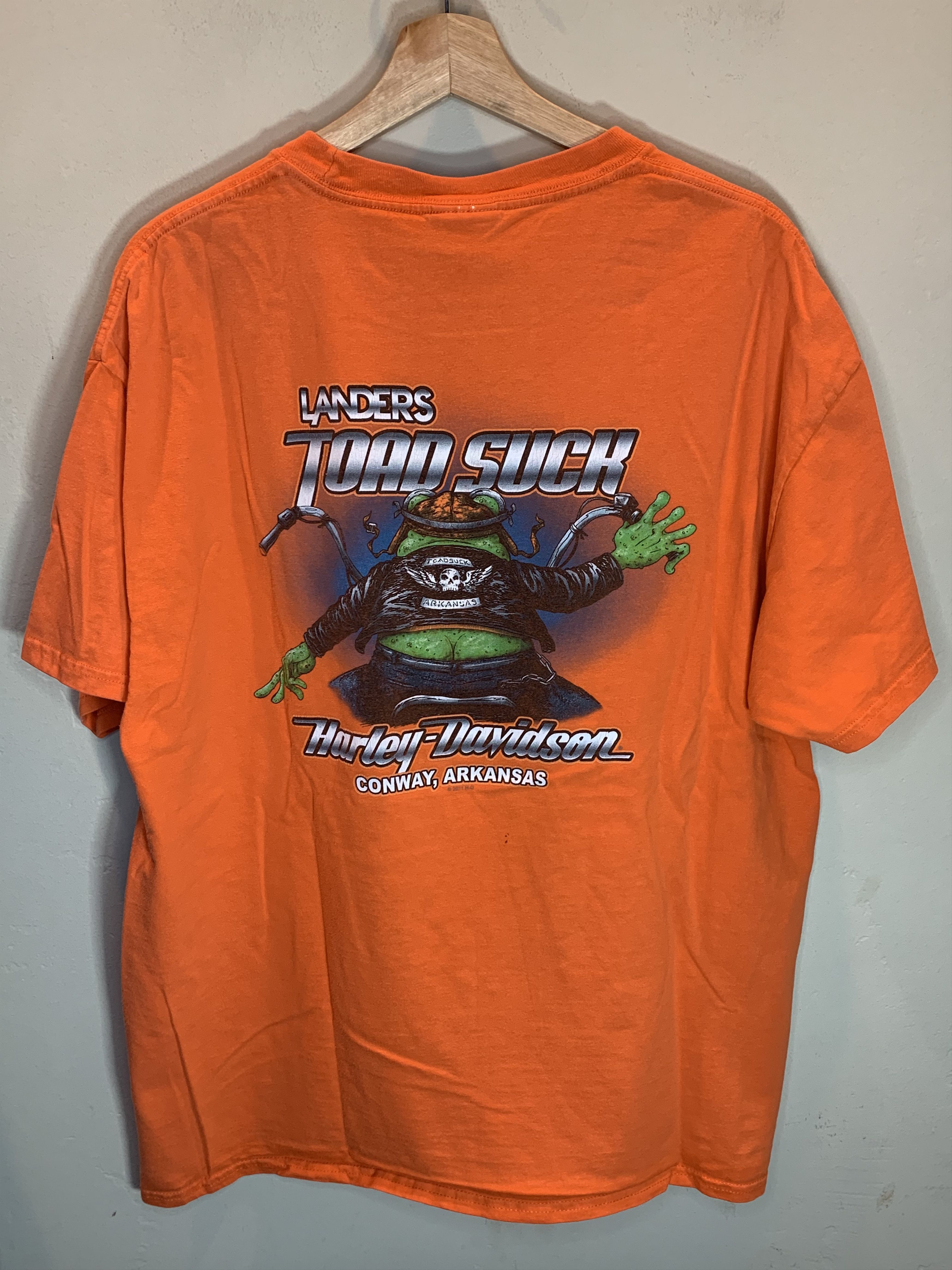 Harley Davidson RARE* Vintage Harley Davidson Toad Suck Frog Biker Art Shirt Size US XL / EU 56 / 4 - 2 Thumbnail