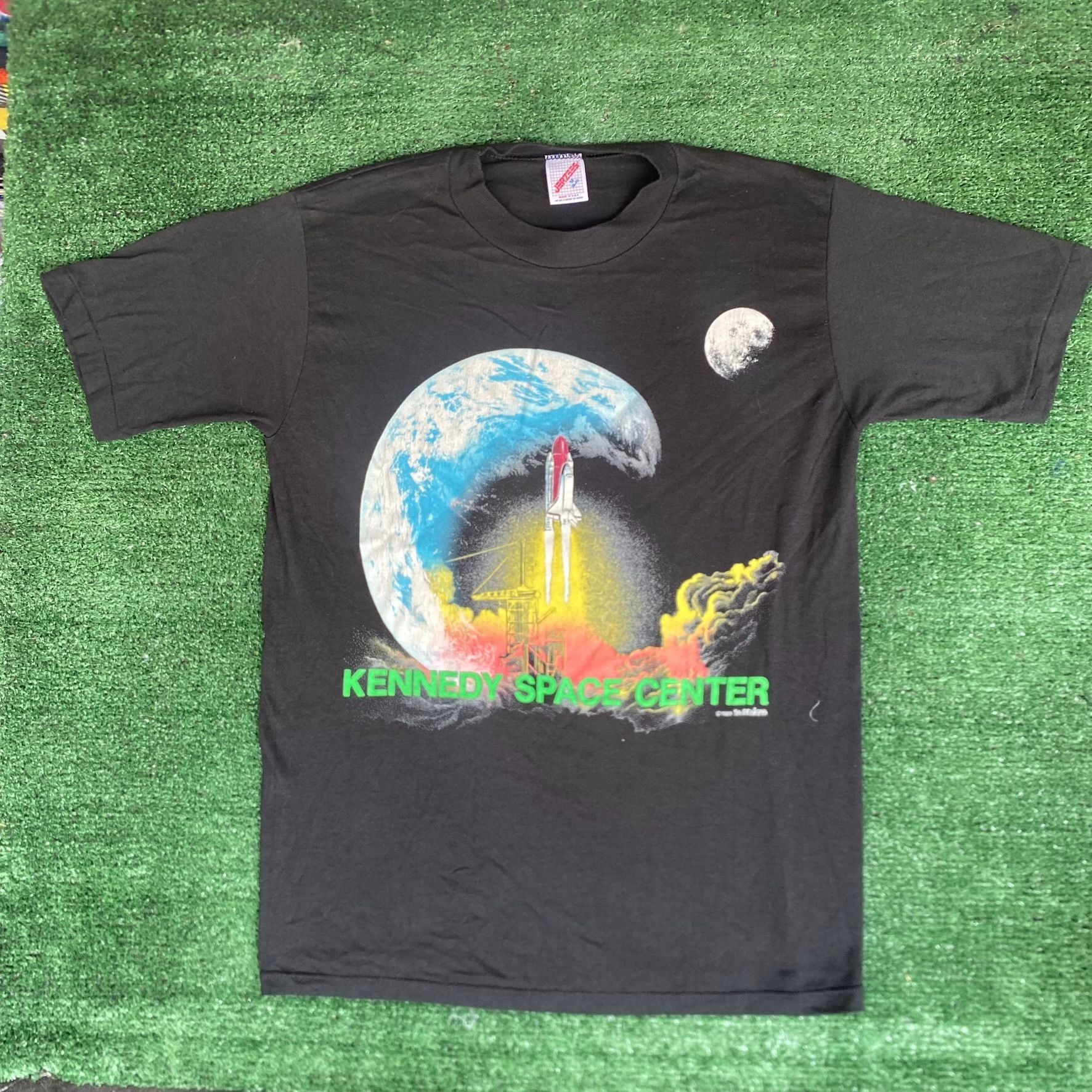 Arts & Science Vintage 90s Space Shuttle Shirt Kennedy Center NASA Tee Size US L / EU 52-54 / 3 - 1 Thumbnail