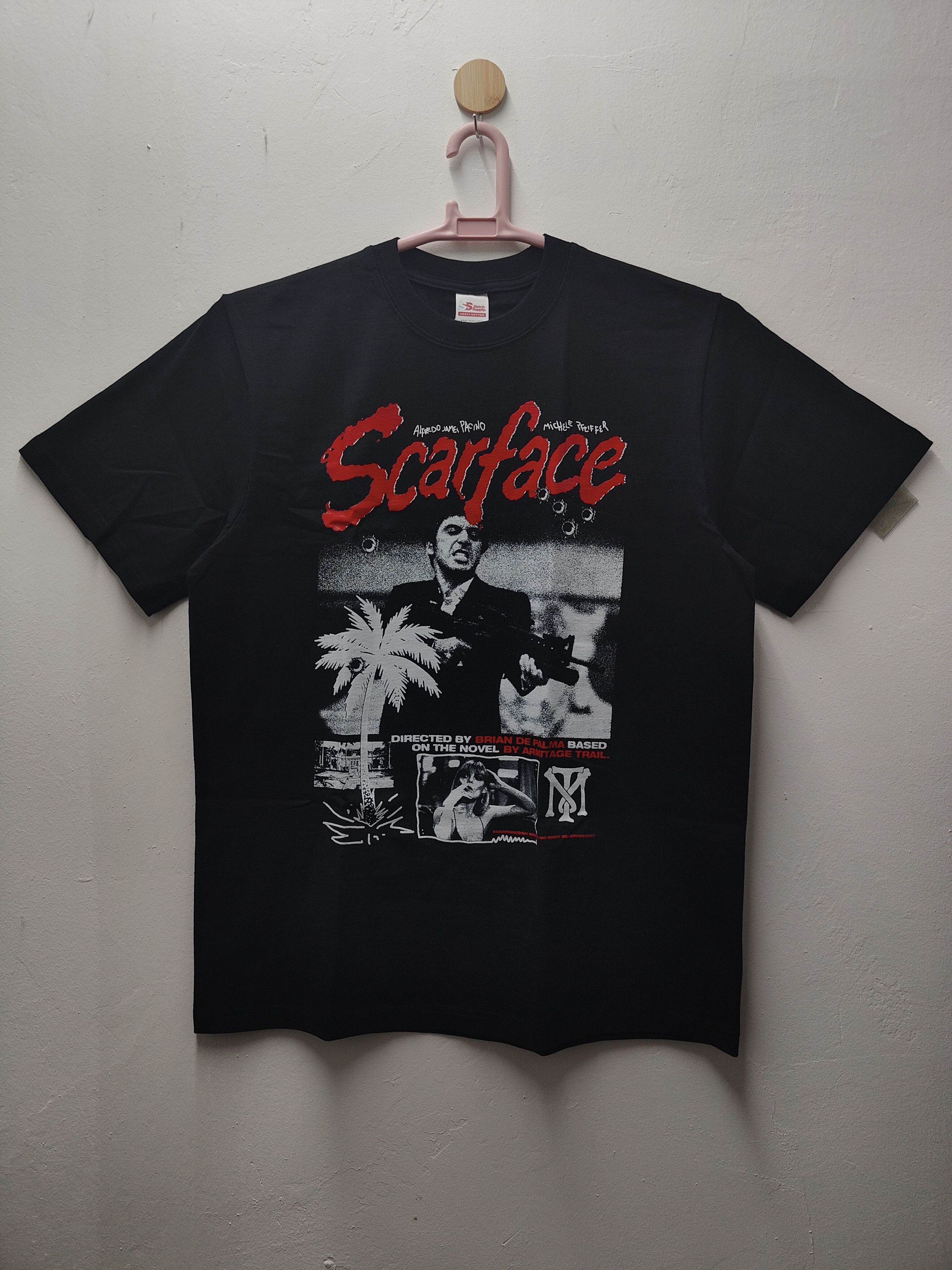Other Scarface "The World Is Yours" T-shirt Size US L / EU 52-54 / 3 - 1 Thumbnail