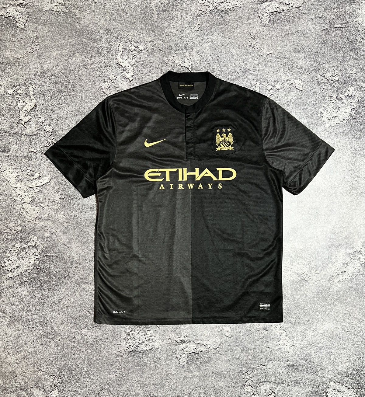 Nike Nike Manchester City 2013/14 away jersey Size US XL / EU 56 / 4 - 1 Thumbnail