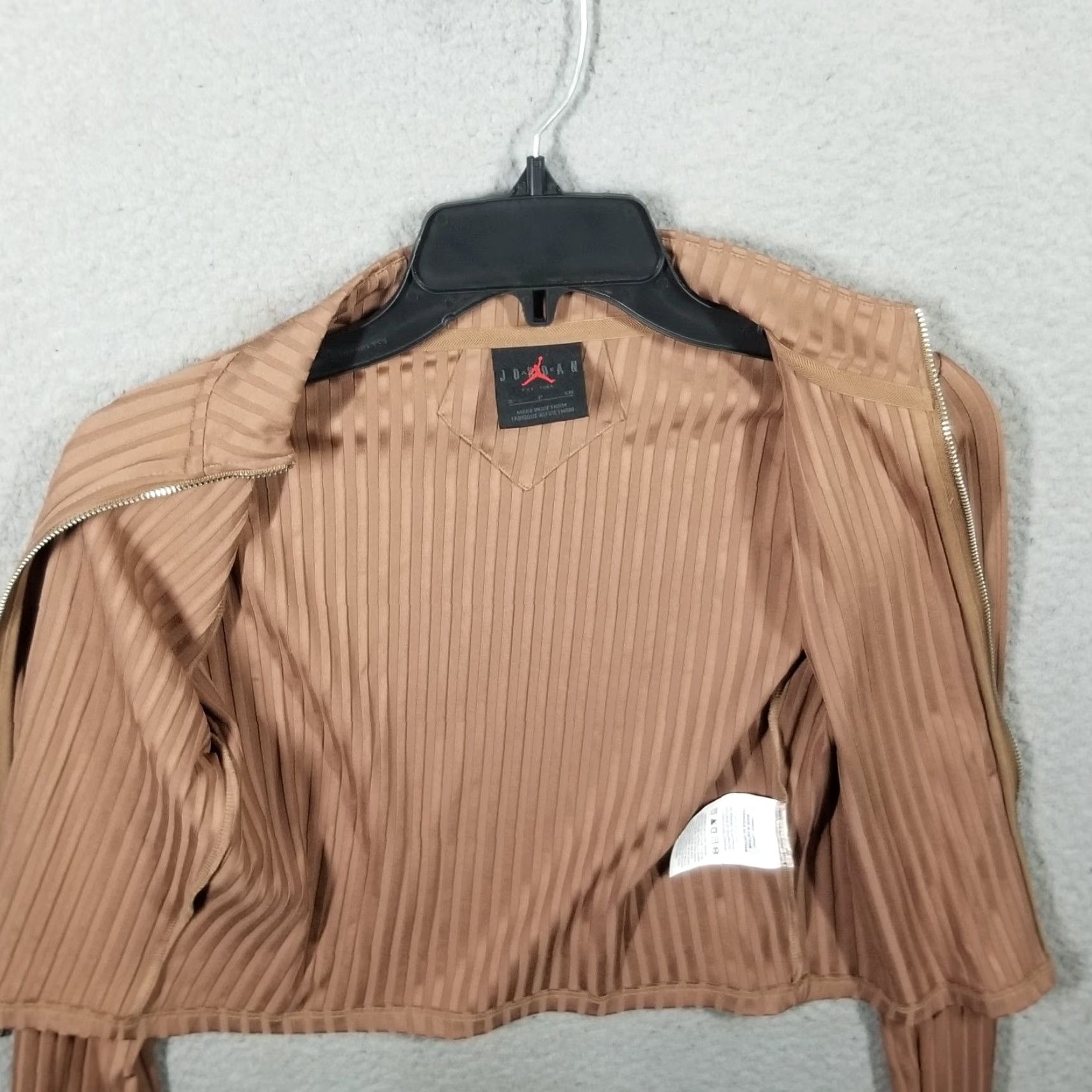 Nike Nike Jordan Jumpman Women's Long-Sleeve Cropped Top Small Brown FV7185 Size S / US 4 / IT 40 - 3 Thumbnail