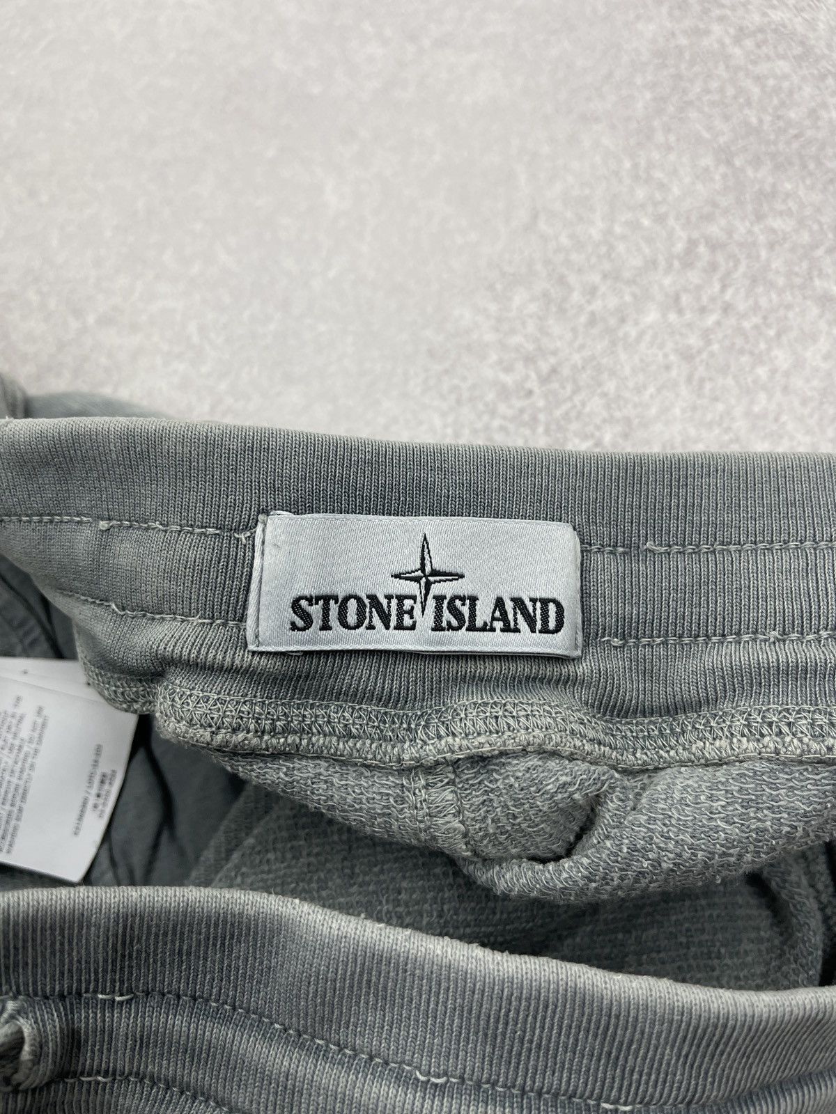 Stone Island Mens Stone Island Mustard 2015 Grey Cargo Shorts Size L Size US 34 / EU 50 - 15 Thumbnail