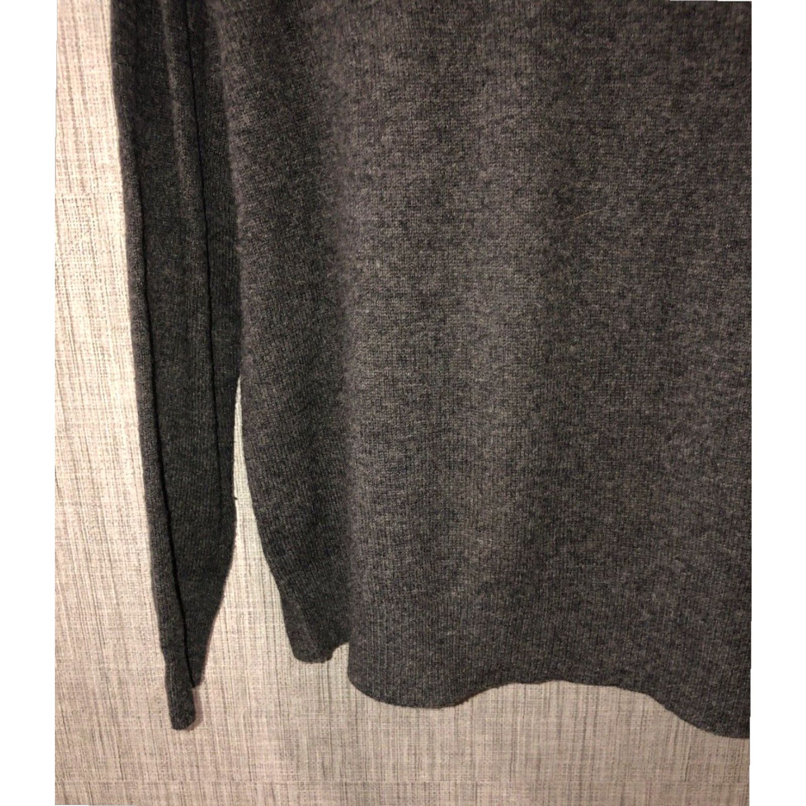 Polo Ralph Lauren Polo Ralph Lauren Lambswool V-Neck Sweater Adult XL Gray Mens Size US XL / EU 56 / 4 - 4 Thumbnail