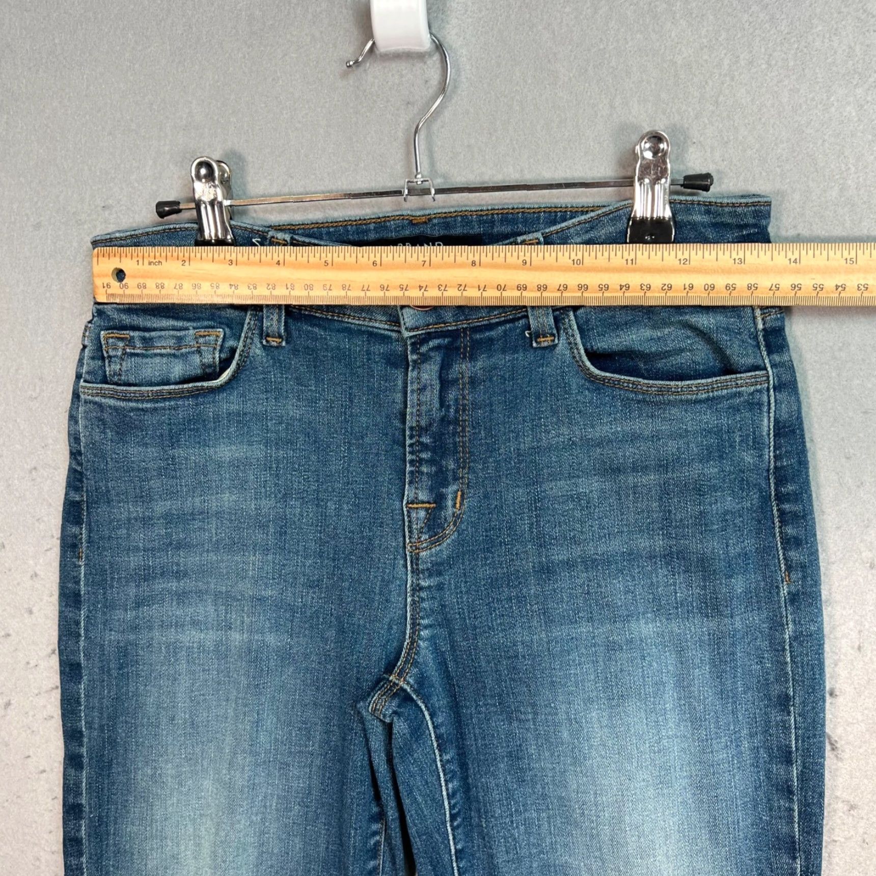 J Brand VINTAGE J Brand Medium Wash Denim Flare Jeans Adult Womens Size 27 Blue Size 27" / US 4 / IT 40 - 5 Thumbnail
