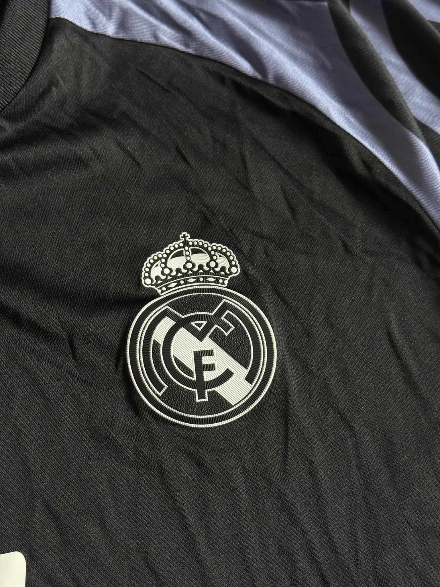 Adidas REAL MADRID 2016 2017 THIRD SHIRT JERSEY CAMISETA XL Size US XL / EU 56 / 4 - 9 Thumbnail