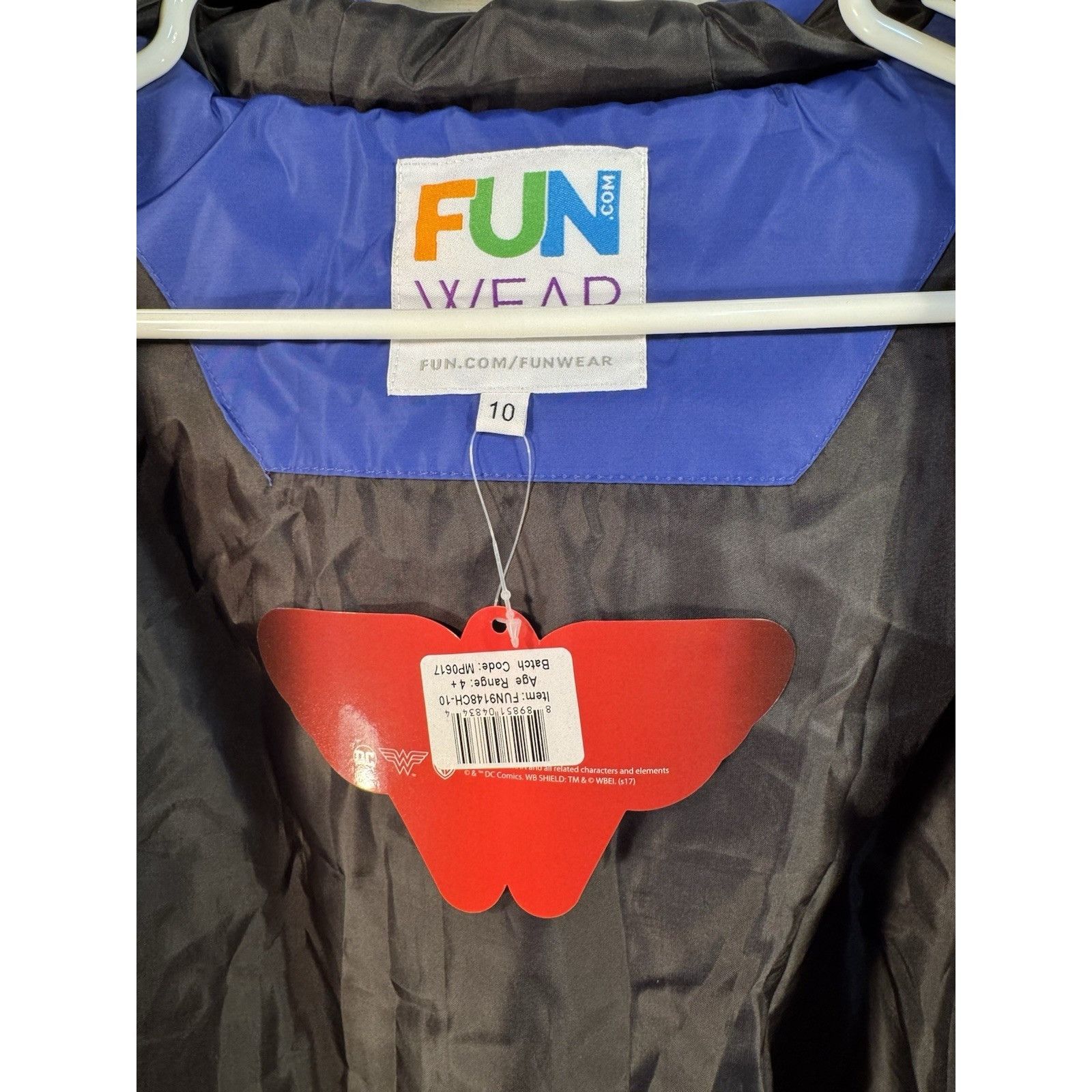 DC Comics FUN WEAR Comics DC Wonder Woman Girls Puffer Puffy Jacket Si Size L / US 10 / IT 46 - 6 Thumbnail