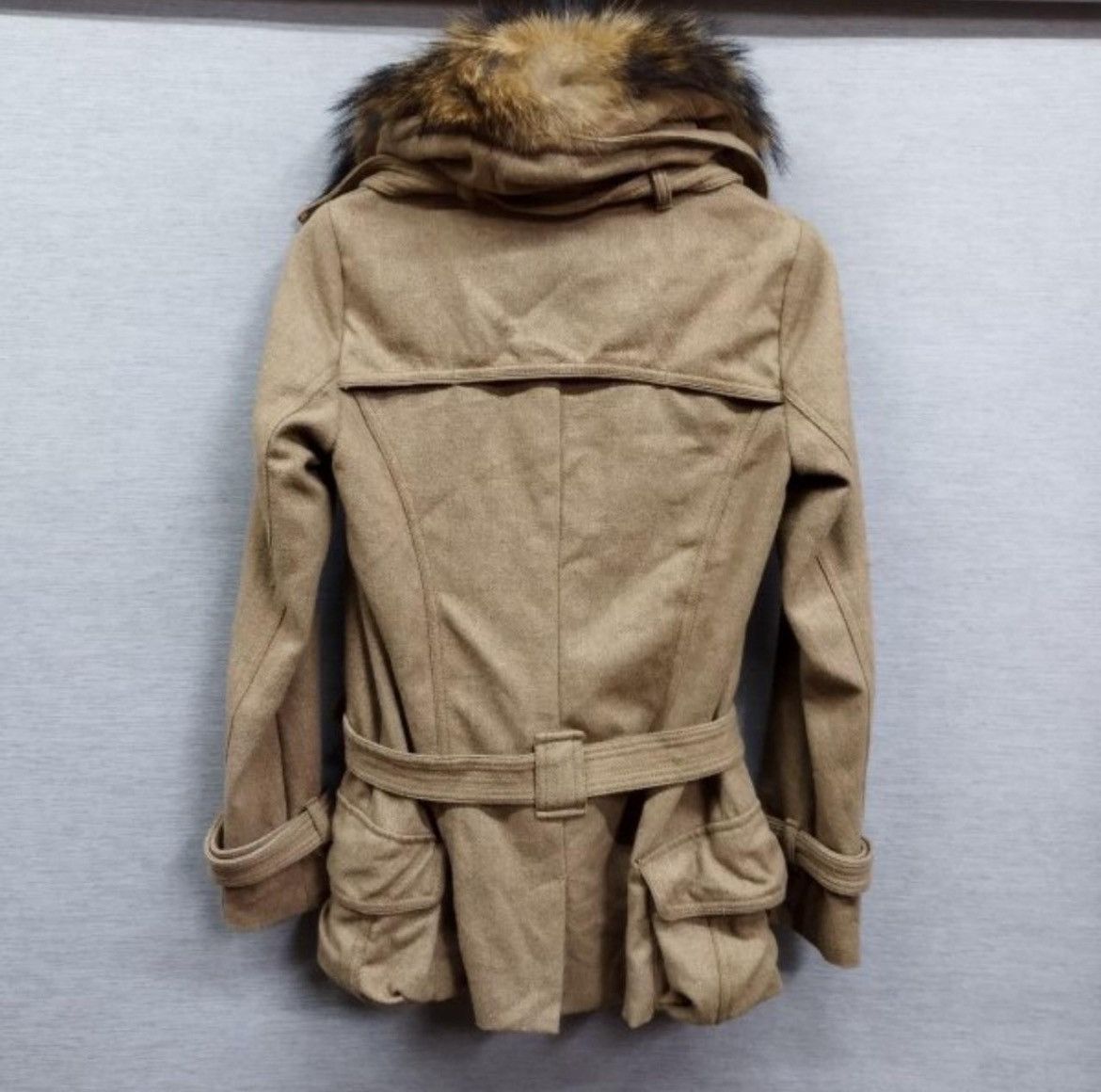 Japanese Brand GOA Fur neck tan coat Size US S / EU 44-46 / 1 - 3 Thumbnail
