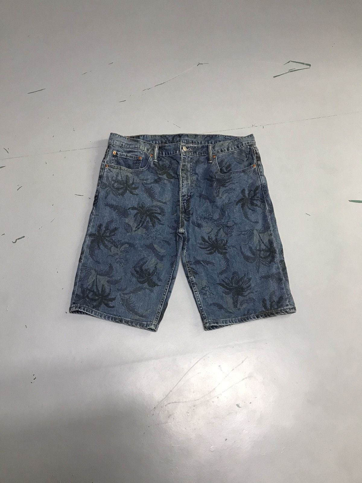 Levi's Vintage Levi’s 502 bleached jort Size US 40 / EU 56 - 1 Thumbnail