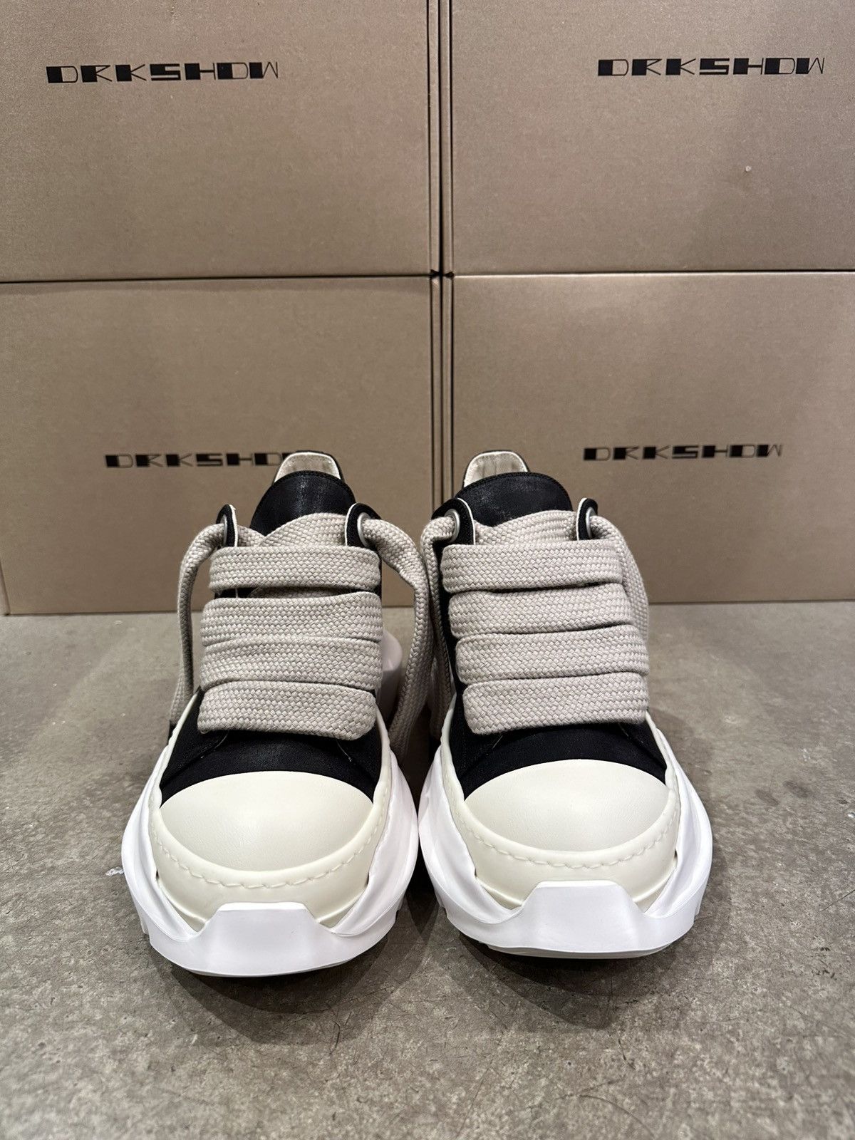 Rick Owens Drkshdw RICK OWENS - DRKSHDW Abstract Low Sneaker Black Milk Size US 10 / EU 43 - 2 Thumbnail