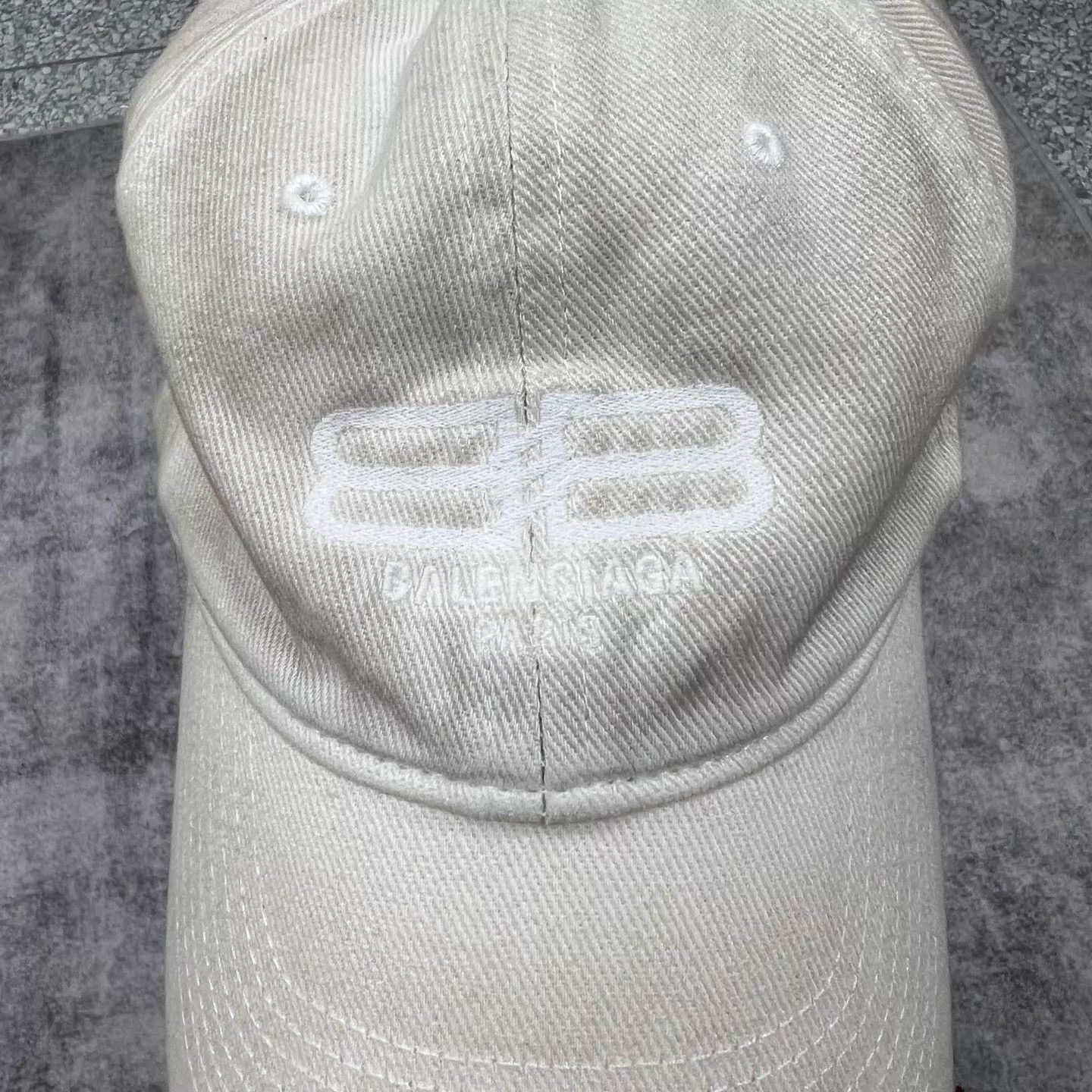 Balenciaga Balenciaga 98 New Off-White BB Baseball Cap L Size ONE SIZE - 2 Thumbnail