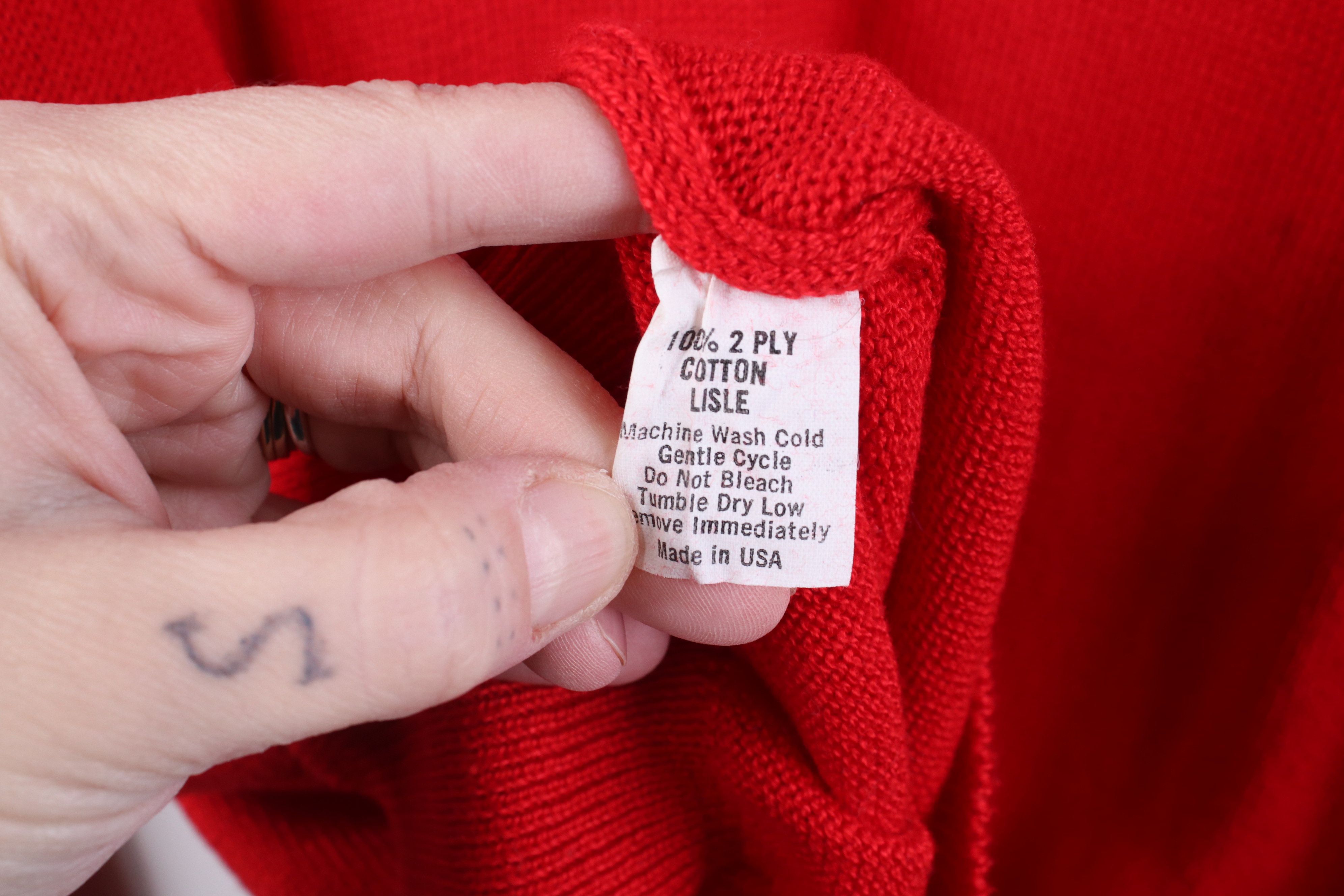 Vintage Vintage 70s Tahoe Golf Resort Knit V-Neck Sweater Red USA Size US M / EU 48-50 / 2 - 10 Thumbnail
